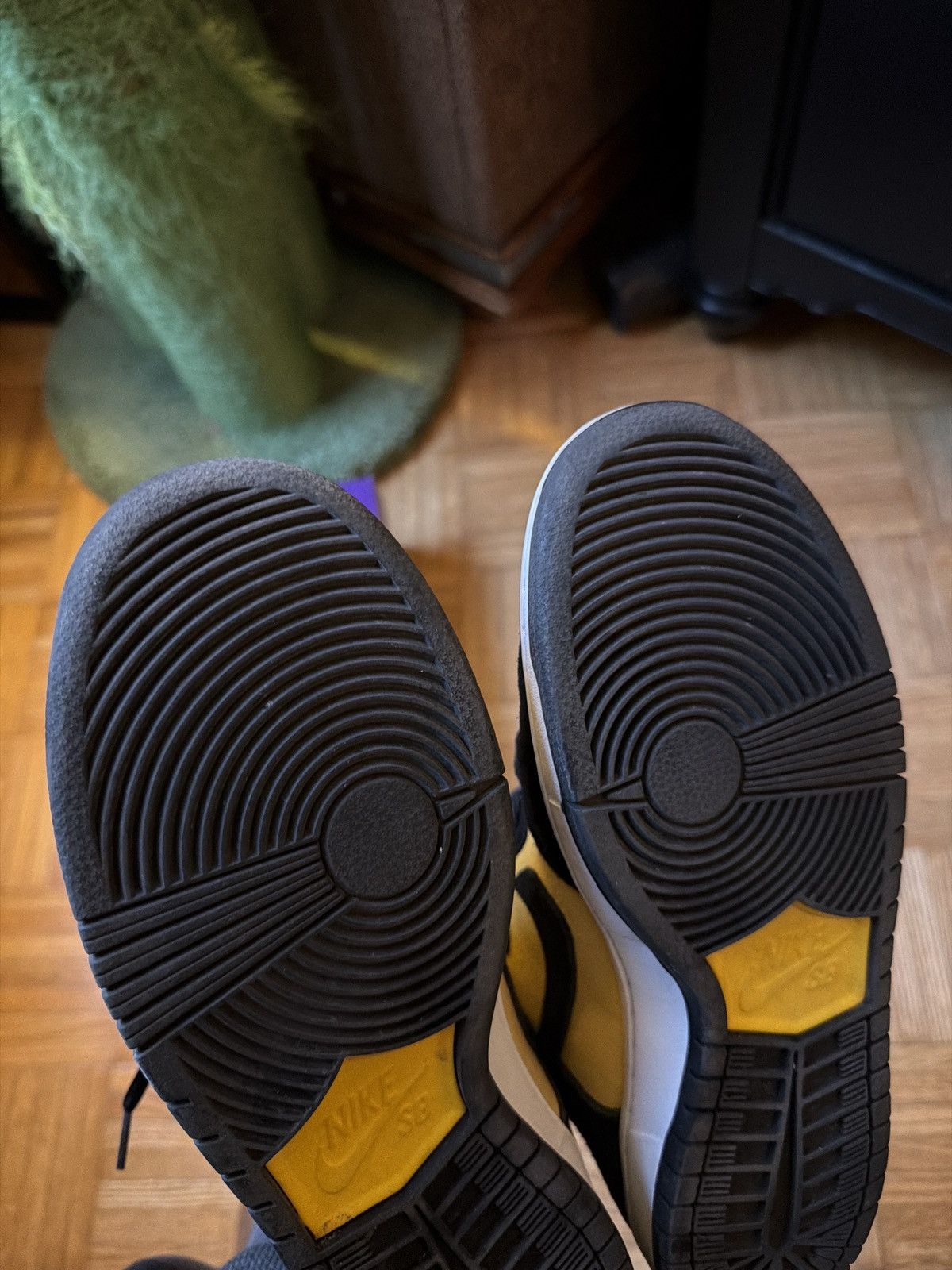 Nike SB Nike SB Dunk High Pro Reverse Goldenrod Size US 10.5 / EU 43-44 - 9 Thumbnail
