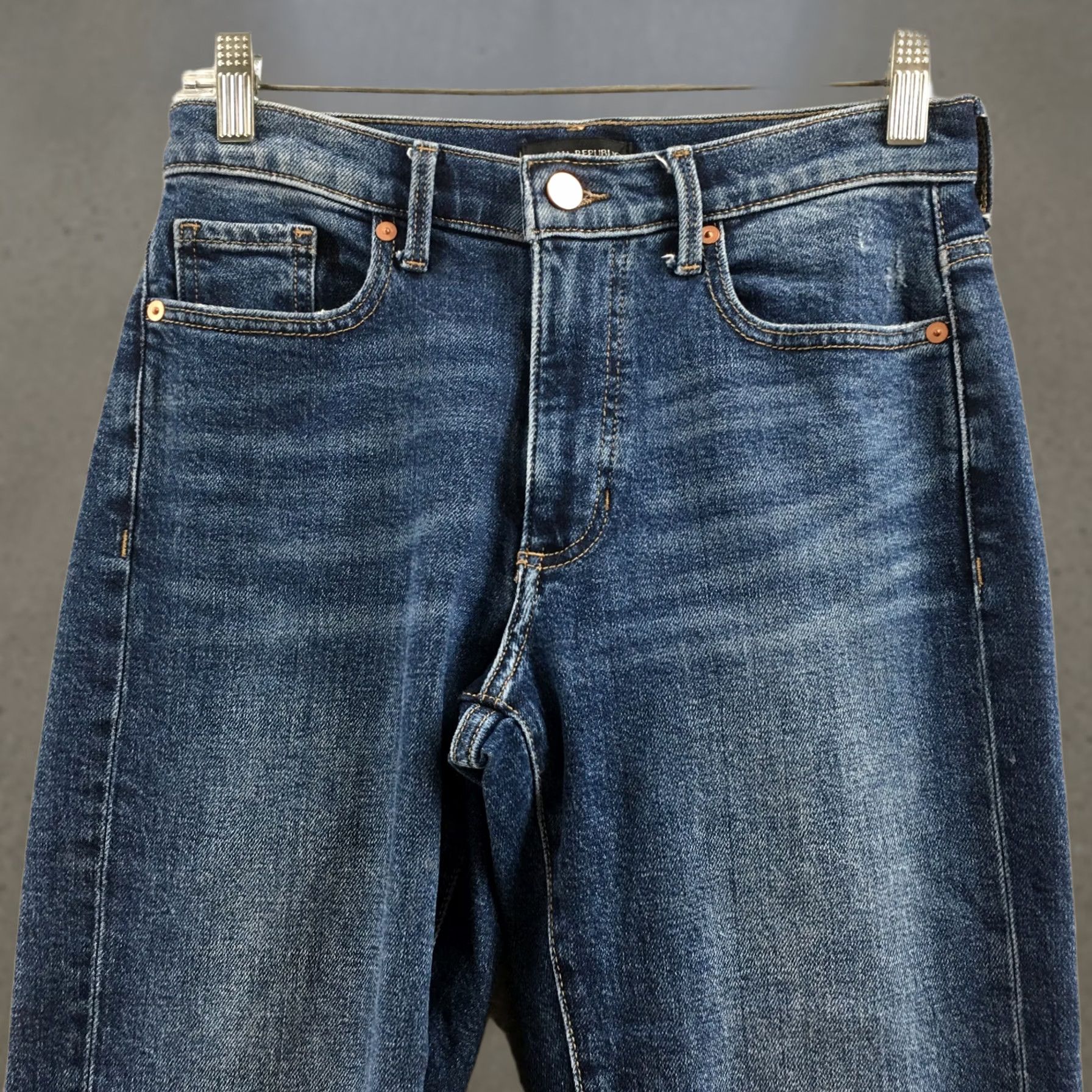 Banana Republic Banana Republic Jeans Womens 26 Petite Blue Denim Mid Rise Zip Fly Straight Jeans 5-Pocket Womens Size 26" / US 2 / IT 38 - 1 Thumbnail
