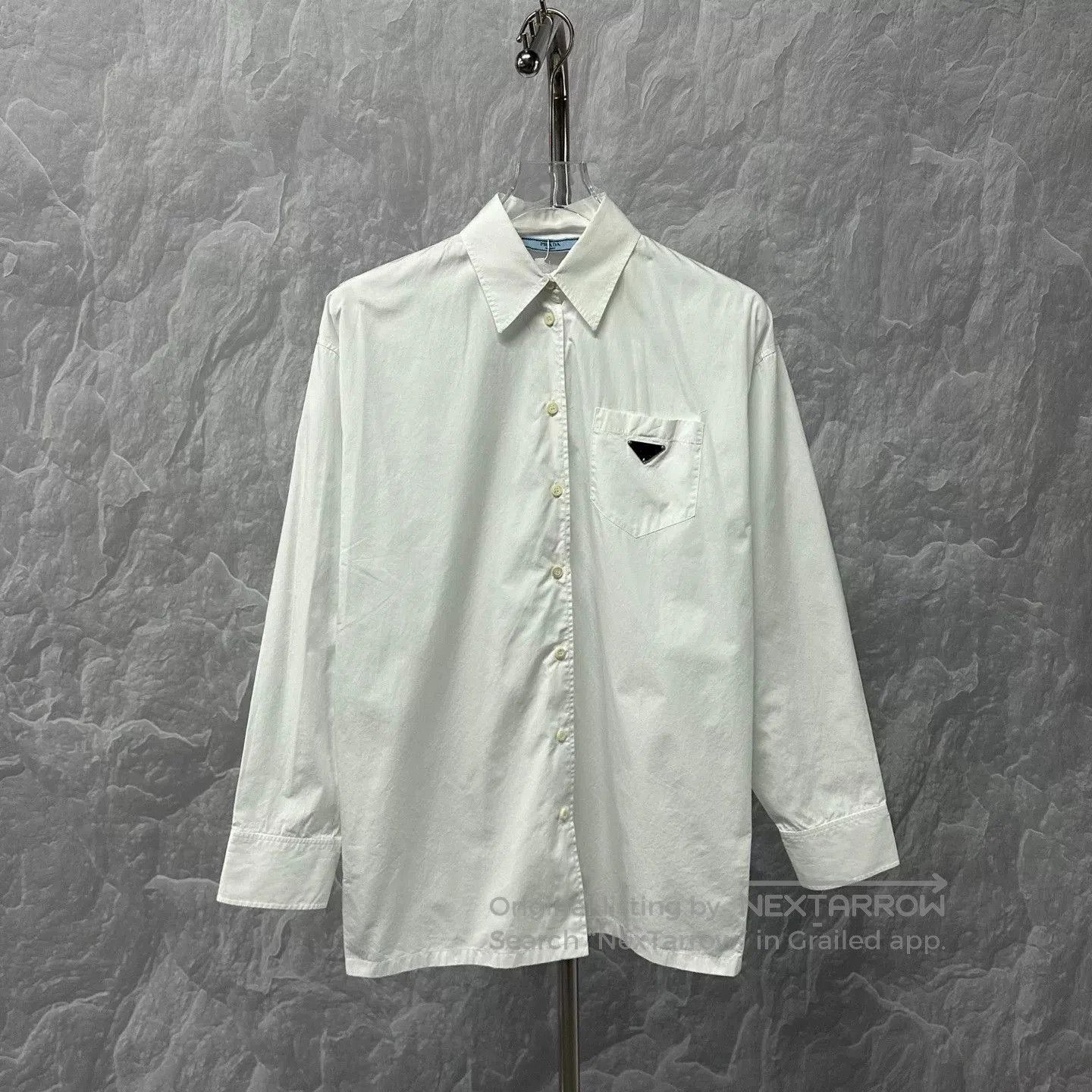 Prada prada long sleeve triangle logo shirt. Size US M / EU 48-50 / 2 - 1 Thumbnail