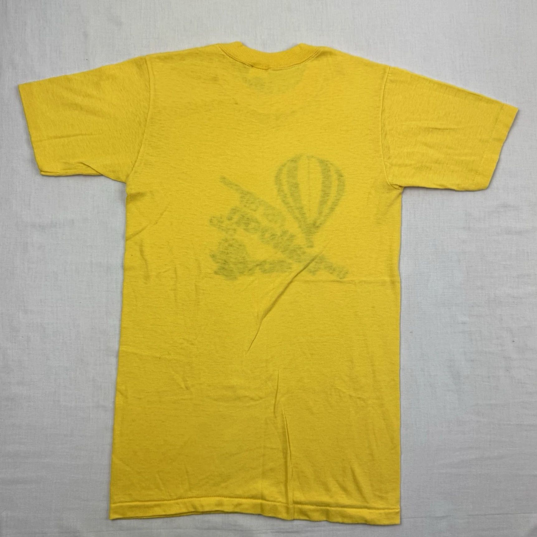 Vintage VINTAGE Hot Air Balloon Club T Shirt Adult Small Slim Iowa 80s Hipster Yellow Mens S Stedman Slim Fit Crew Neck Short Sleeve Size US S / EU 44-46 / 1 - 8 Thumbnail