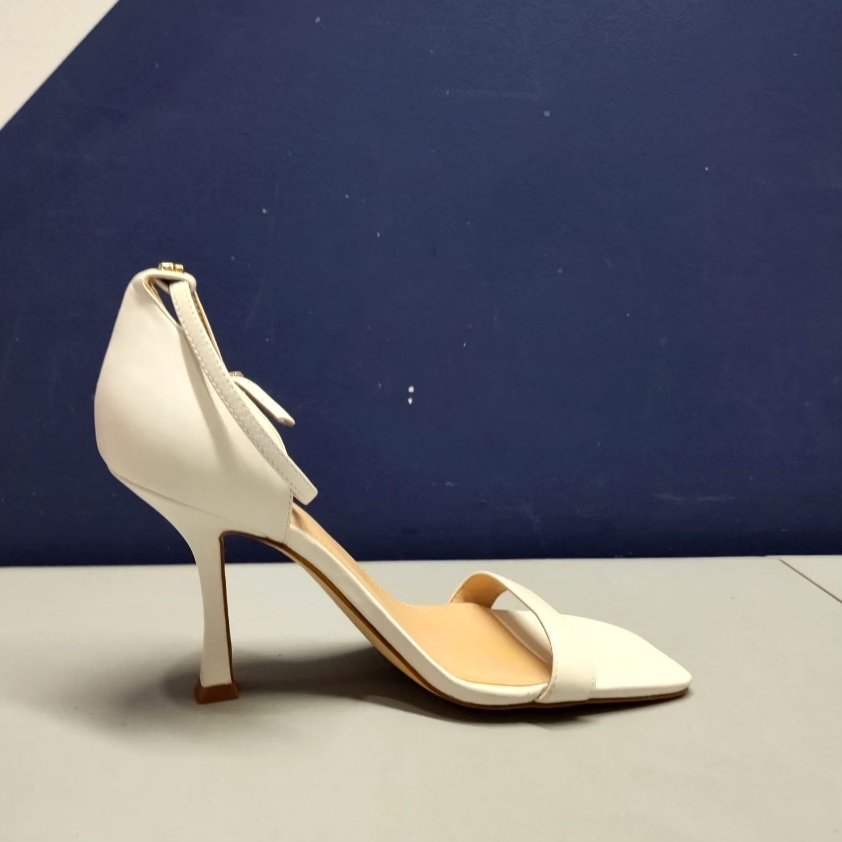 Guess GUESS Pump Womens White Gwyael Kitten Heels Size Leather Ankle Strap Open Toe Size US 8 / IT 38 - 6 Thumbnail