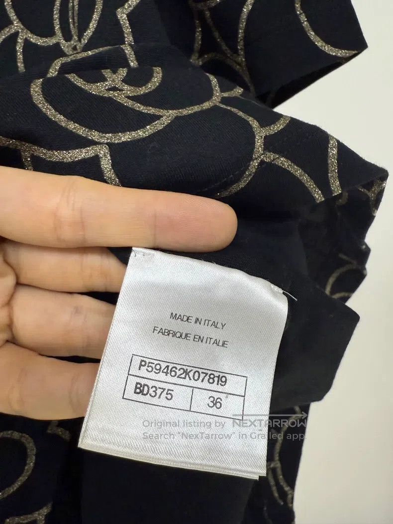 Chanel Chanel Black Gold Camelia Short-sleeved T-shirt Size XS / US 0-2 / IT 36-38 - 6 Thumbnail