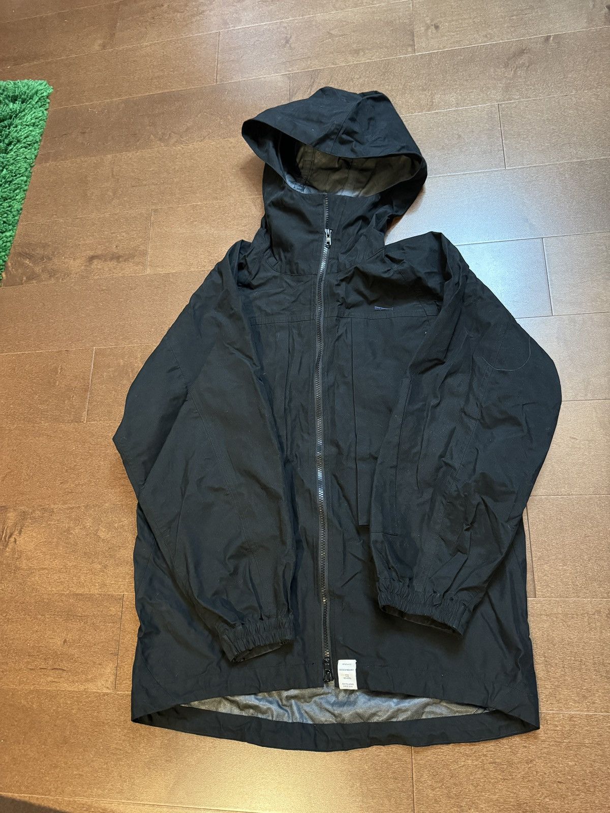 Descendant Windbreaker S