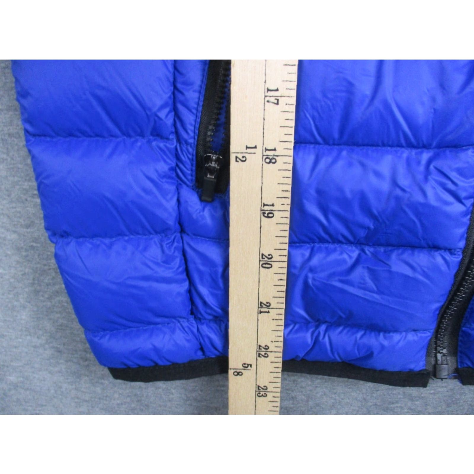 Fabletics Fabletics Women's Down Puffer Vest XS Blue Full Zip Outdoor Hiking Camping Vest Womens XS Blue Fabletics Size XS / US 0-2 / IT 36-38 - 2 Thumbnail