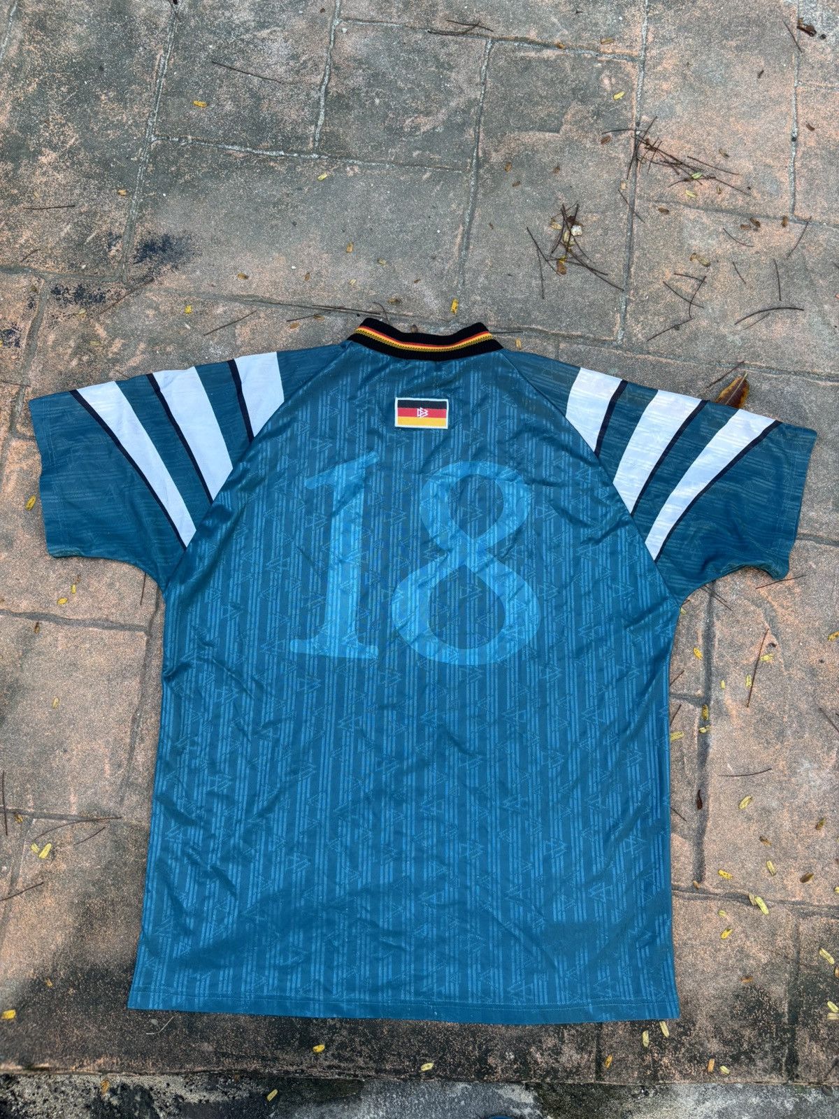 Adidas Vintage 96-98 Germany Away Adidas Jersey Size US L / EU 52-54 / 3 - 2 Thumbnail