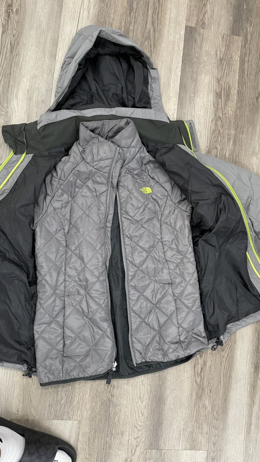 The North Face The North Face Jacket Men Sz Small Good Condition Size US S / EU 44-46 / 1 - 5 Thumbnail