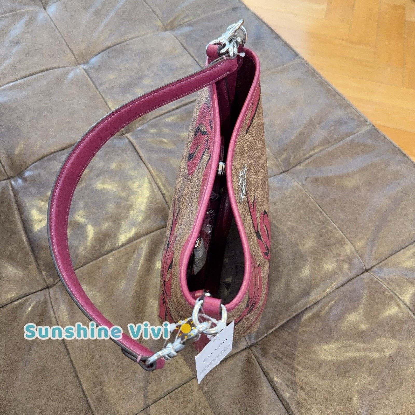 Coach NWT Limited Coach City Bucket Bag Signature Canvas Bow CY651 Size ONE SIZE - 3 Thumbnail