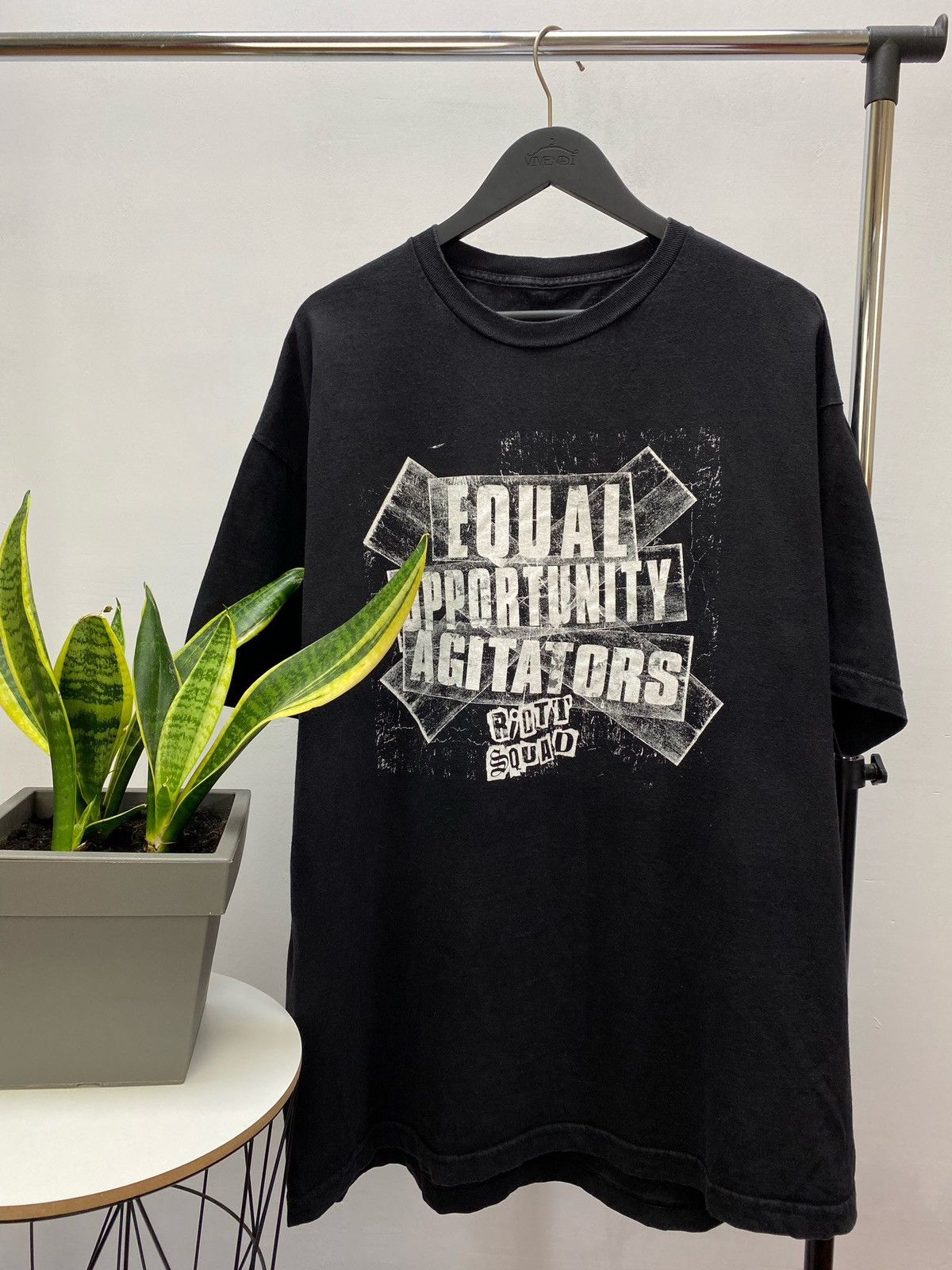 Vintage × WWE × WWF Riot Squad Equal Opportunity Agitator WWE Wrestling T Shirt Size US XXL / EU 58 / 5 - 4 Thumbnail