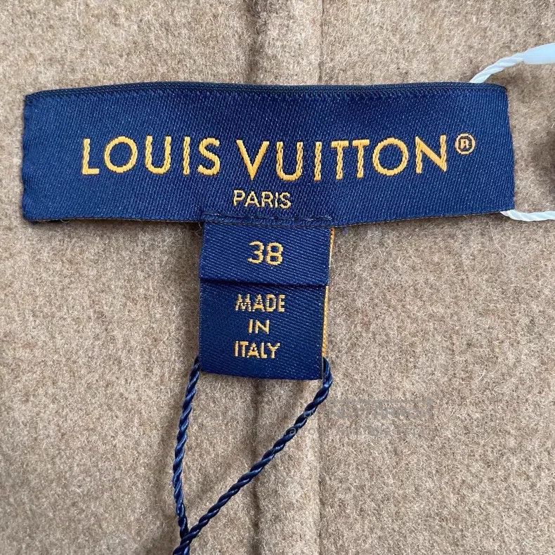 Louis Vuitton Louis Vuitton 24 Brown Hooded Zip Drawstring Long Sleeve J Size XS / US 0-2 / IT 36-38 - 5 Thumbnail