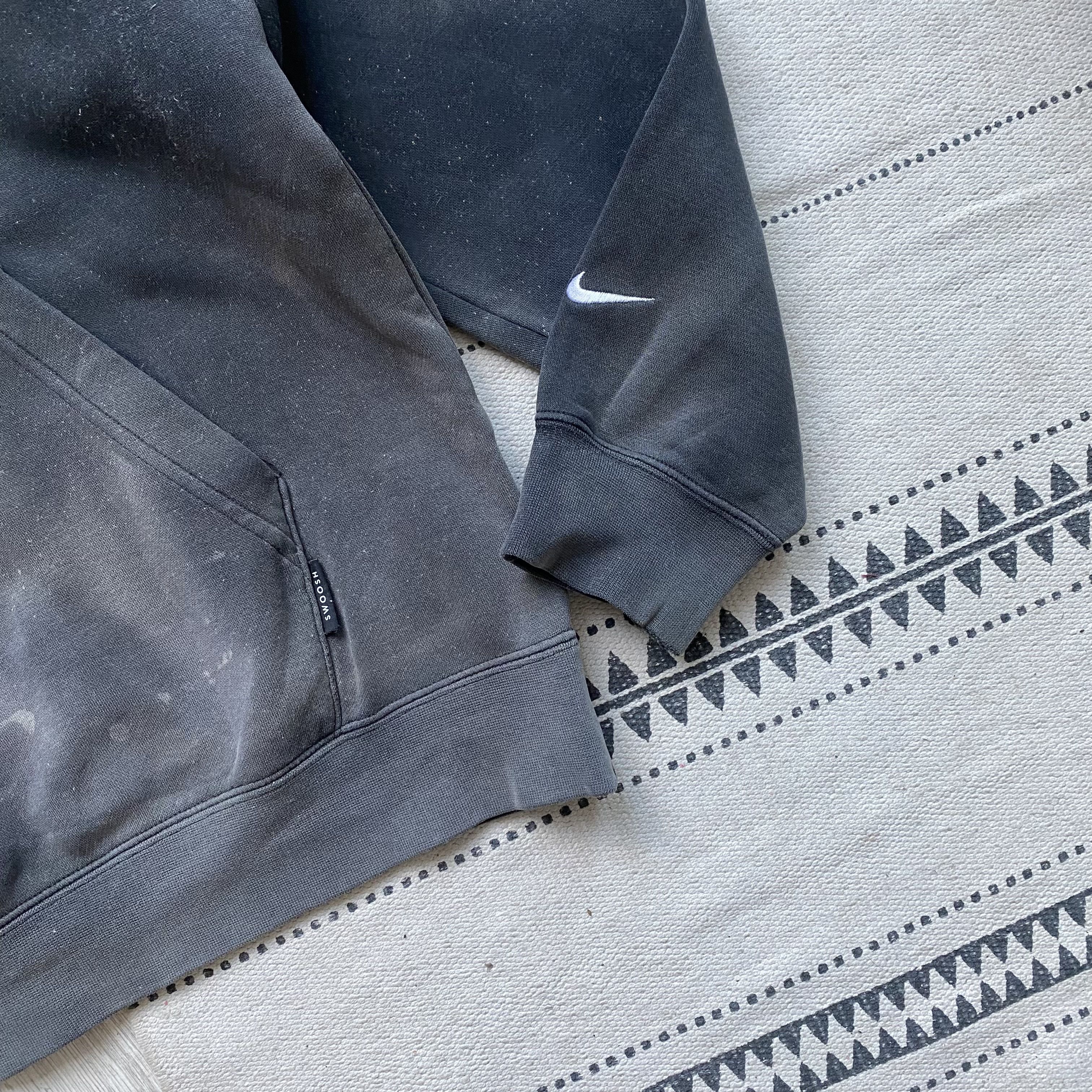Nike 🔨 Thrashed Vintage Nike hoodie Center logo Swoosh Size US L / EU 52-54 / 3 - 5 Thumbnail