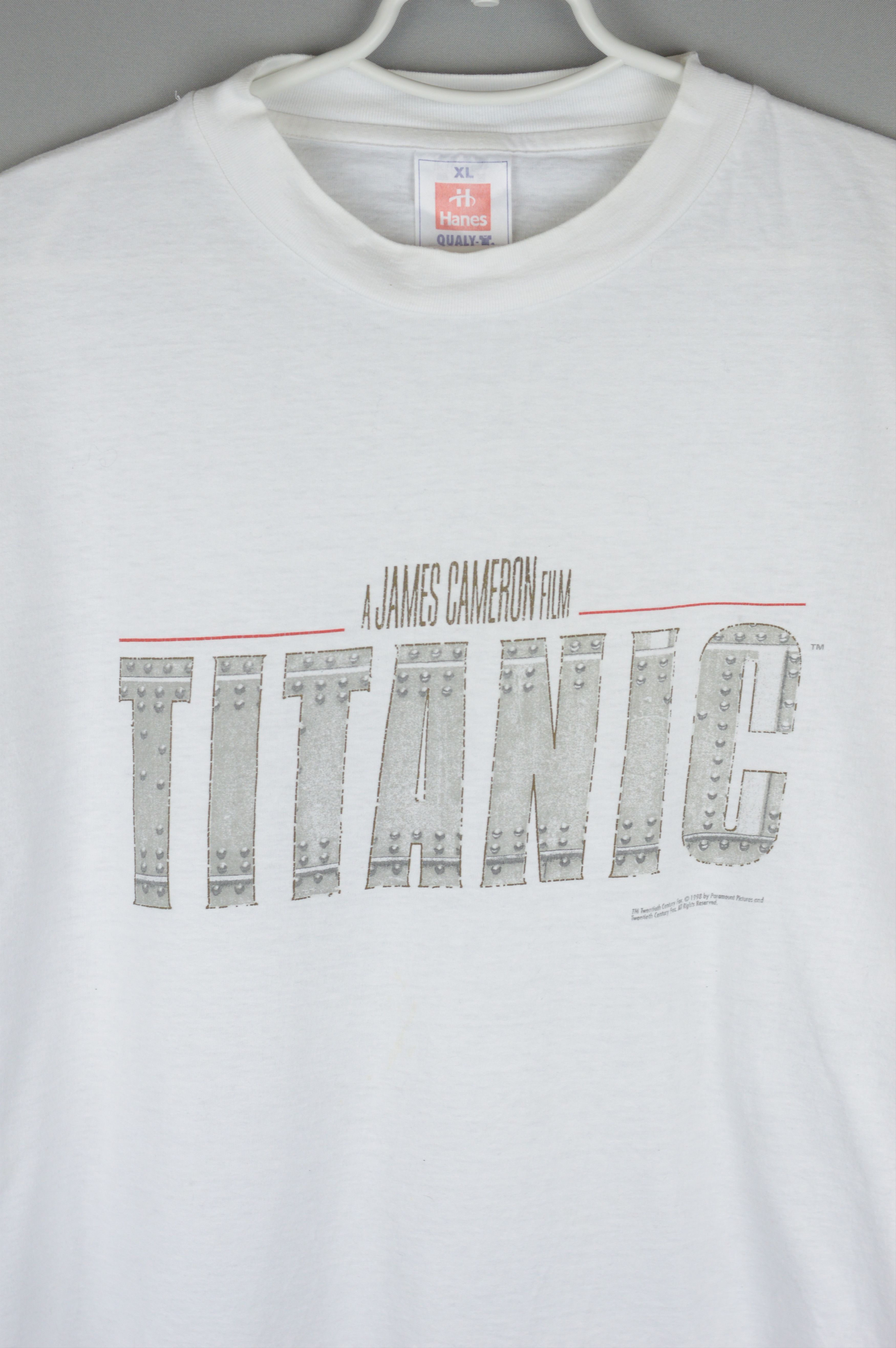 Vintage Vintage Titanic a James Cameron Film 1997 t shirt Size US XL / EU 56 / 4 - 2 Thumbnail