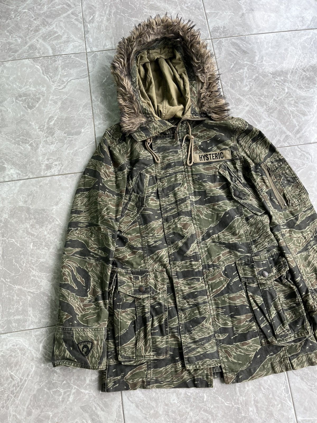 Hysteric Glamour Hysteric Glamour Parka Fur Camo Jacket Size US S / EU 44-46 / 1 - 4 Thumbnail