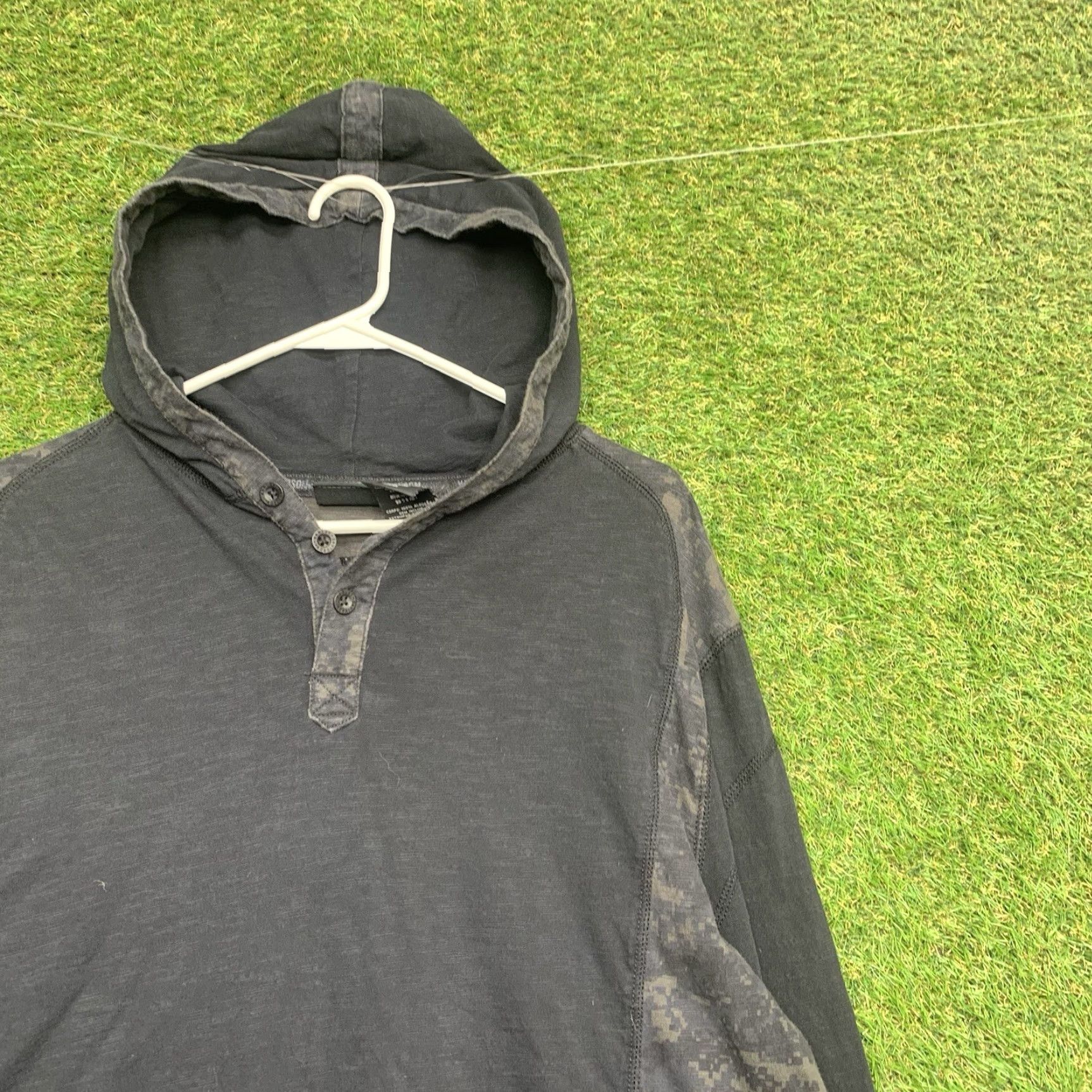 Harley Davidson VINTAGE Harley-Davidson Hoodie Mens Medium Lightweight 90s Grunge Biker Wings Black Cotton Pullover Size US M / EU 48-50 / 2 - 5 Thumbnail