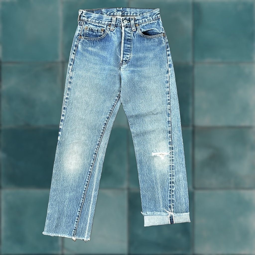 Levi's VINTAGE Levi's 501 XX Jeans 27x36 Blue Distressed 80s USA Mens Size US 27 - 1 Thumbnail
