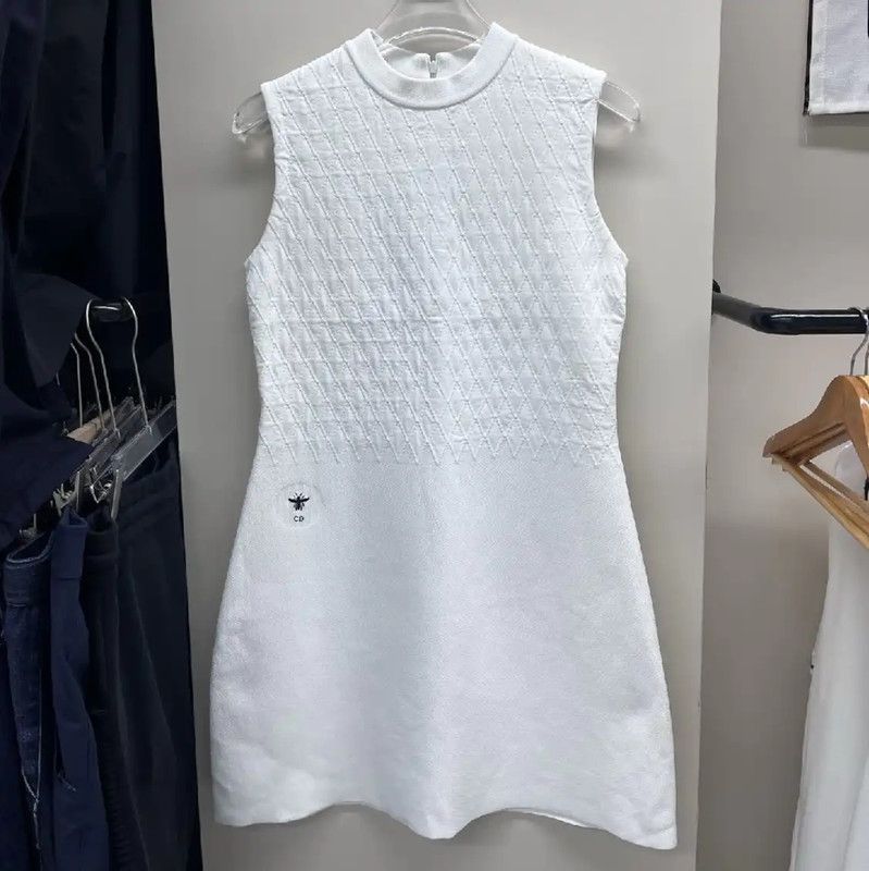 Dior Dior White Sleeveless Dress for Women 0089 Size M / US 6-8 / IT 42-44 - 1 Thumbnail