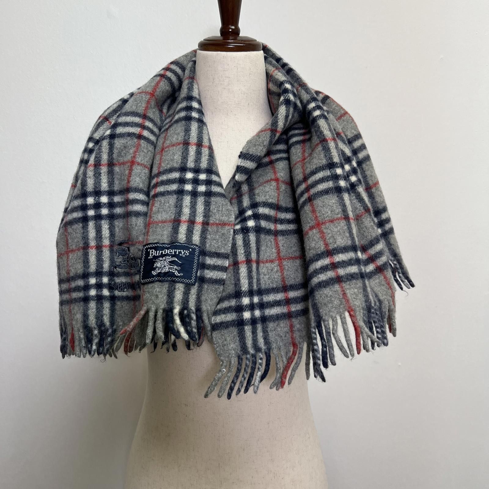Designer Vintage Burberrys Scarf Size ONE SIZE - 1 Thumbnail