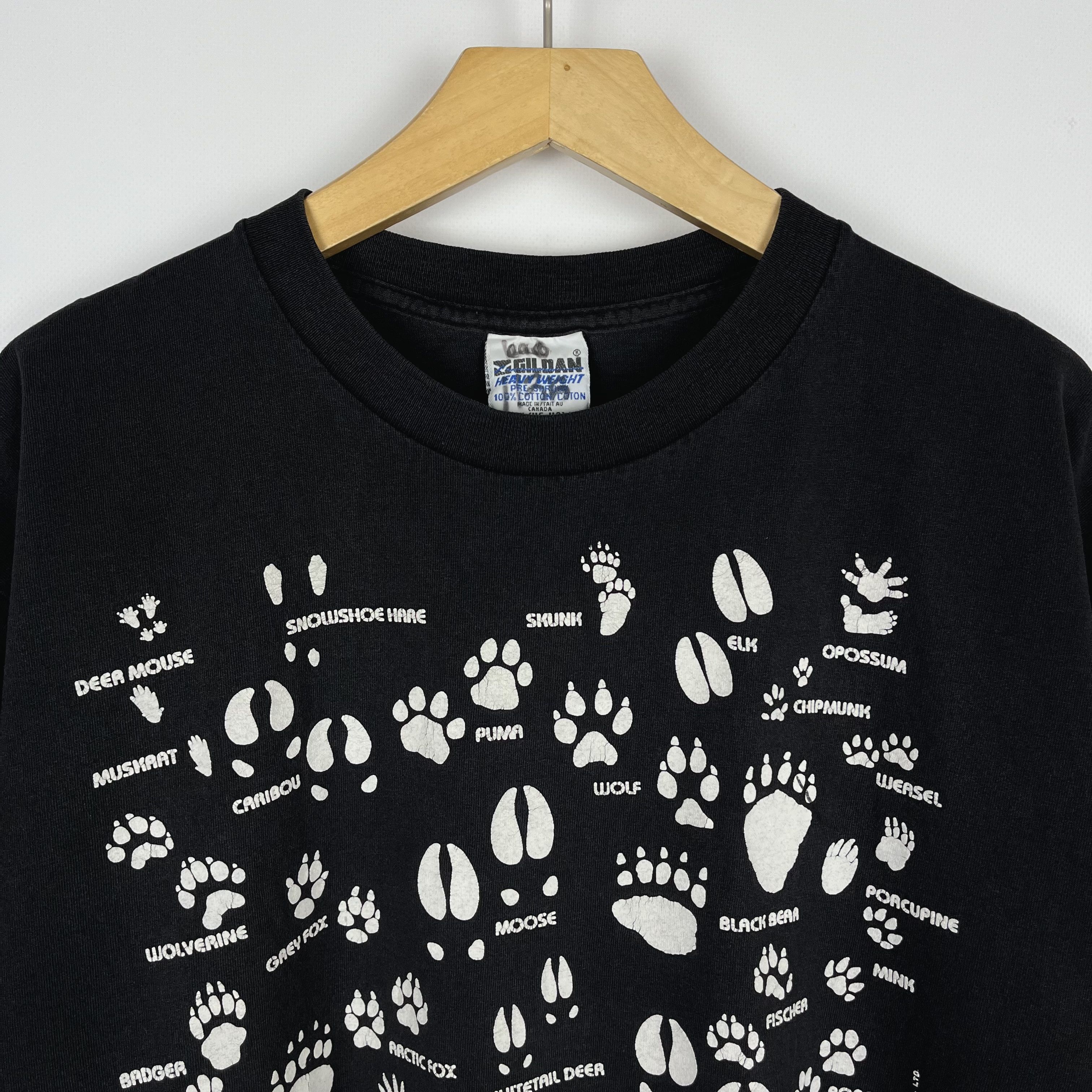 Arts & Science Vintage Footprints Of Canada Art Nature T Shirt 90’s Size US XL / EU 56 / 4 - 6 Thumbnail