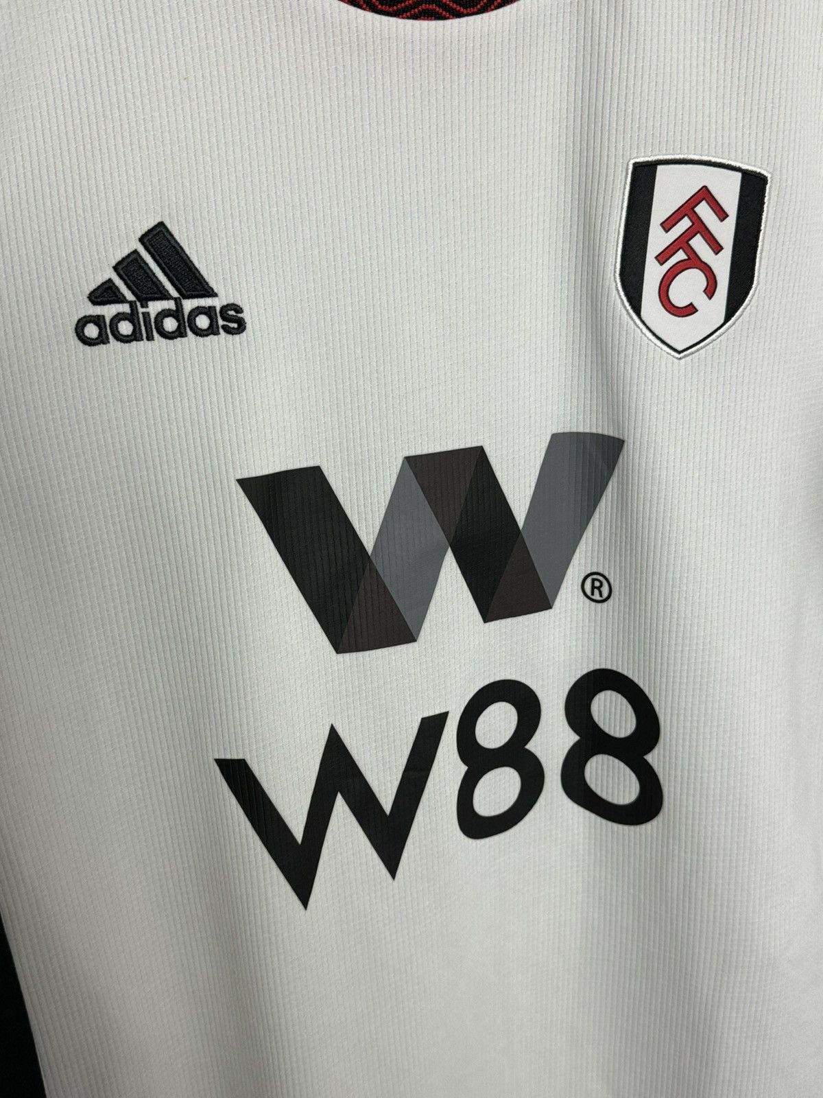 Adidas Fulham 22/23 Home Football Jersey Size US S / EU 44-46 / 1 - 3 Thumbnail