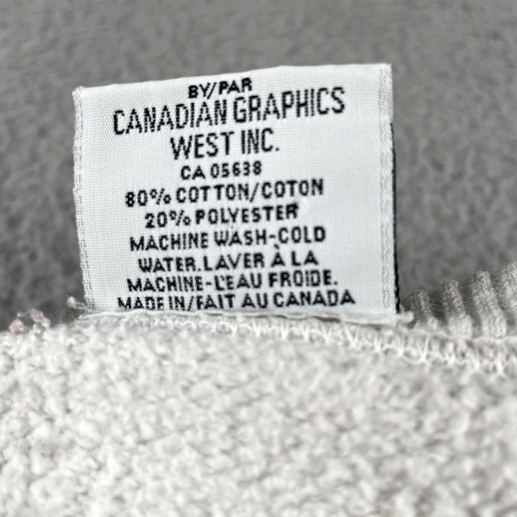 Vintage VINTAGE Waves Sweatshirt XL Gray Canada Maple Leaf 90s Men Pullover Graphic Print Size US XL / EU 56 / 4 - 7 Thumbnail