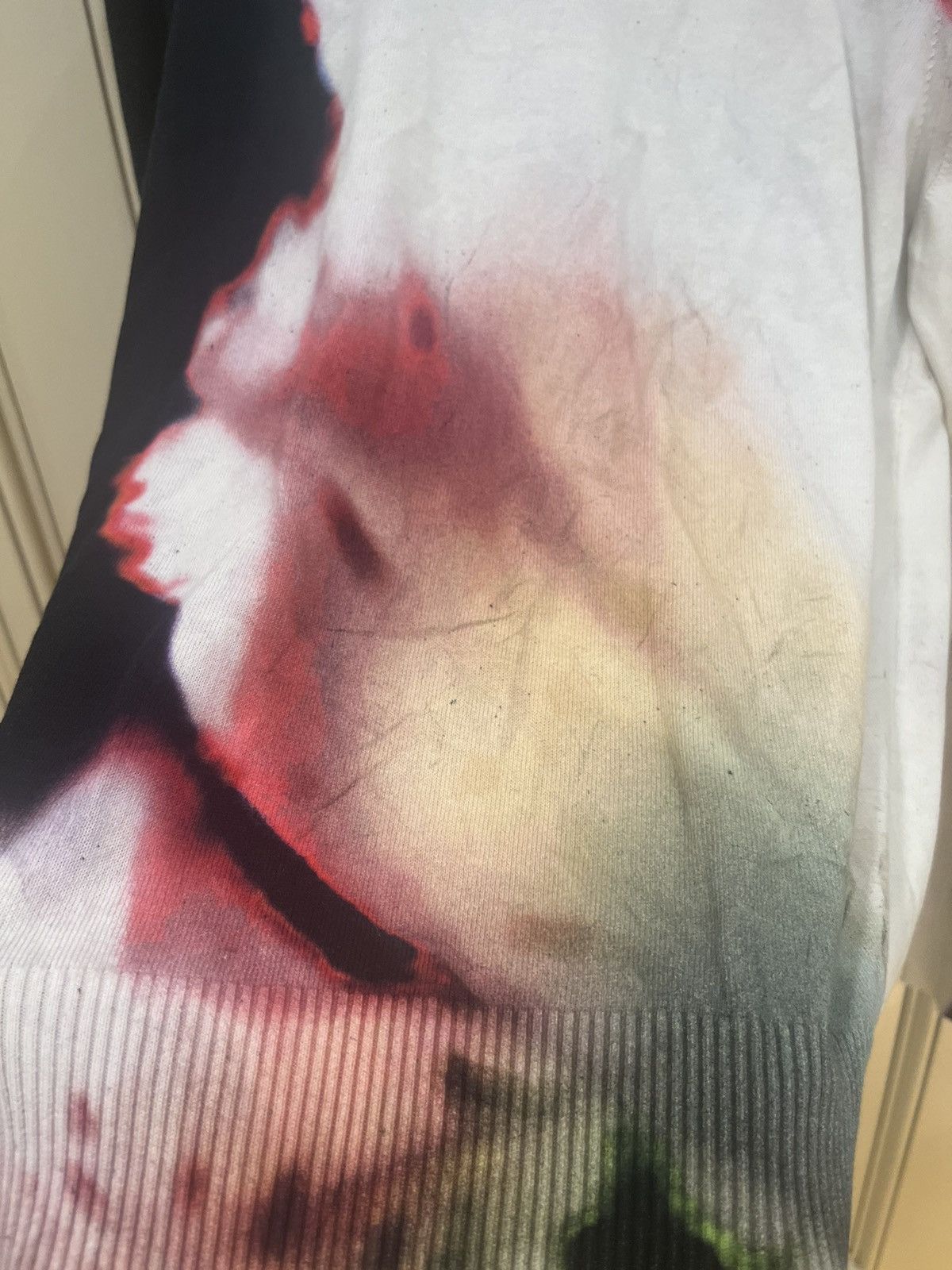 Alexander McQueen Solarised flowerf ine gauge sweater size M Size US M / EU 48-50 / 2 - 6 Thumbnail
