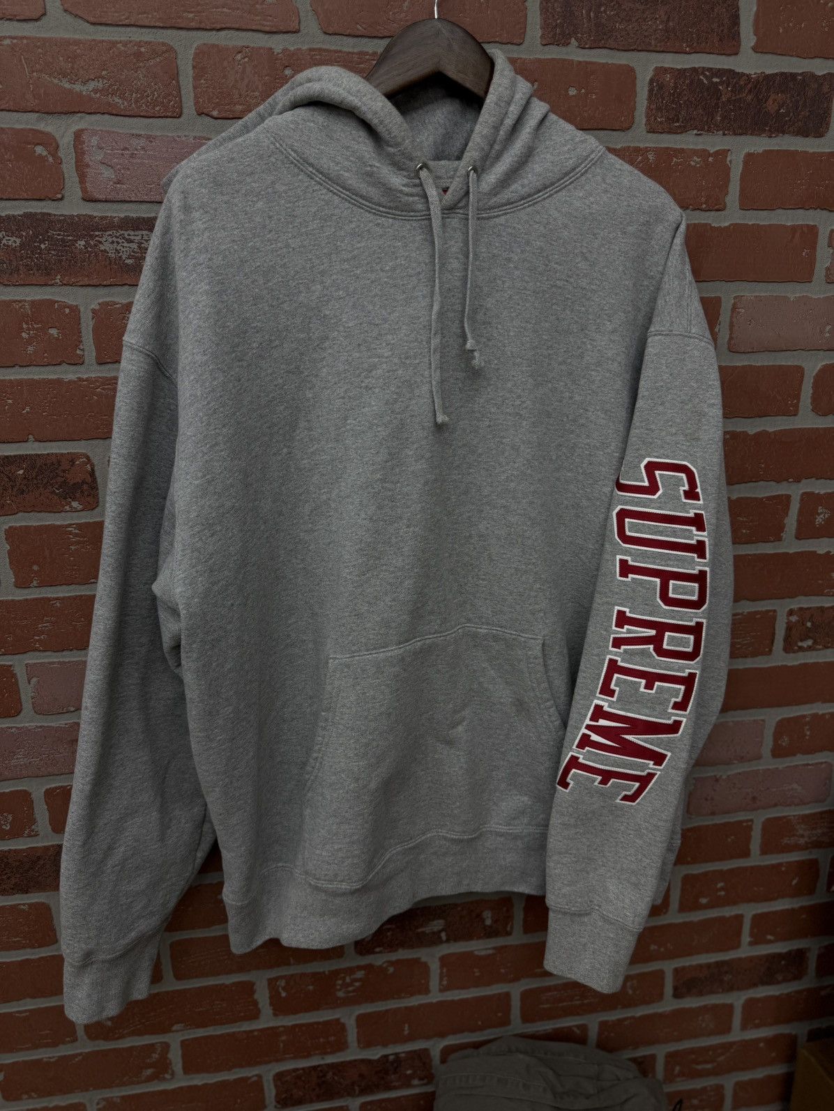 Supreme Supreme Arm Logo Hoodie Grey Size XL 🧼 Size US XL / EU 56 / 4 - 4 Thumbnail