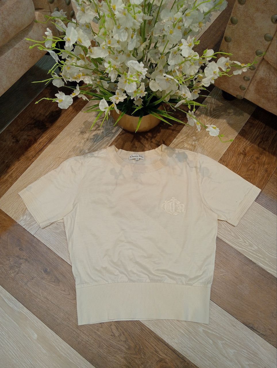 Christian Dior Monsieur CHRISTIAN DIOR CROPPED TOPS - SIZE M CREAM Size M / US 6-8 / IT 42-44 - 1 Thumbnail