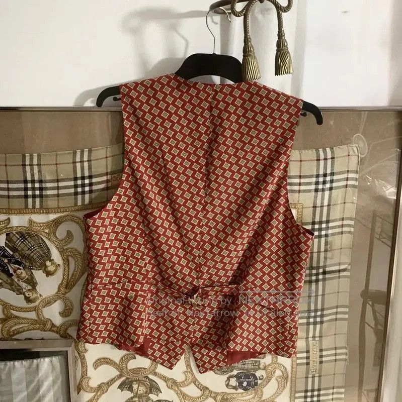 Burberry Women's Red Vest Cardigan in Polyester.