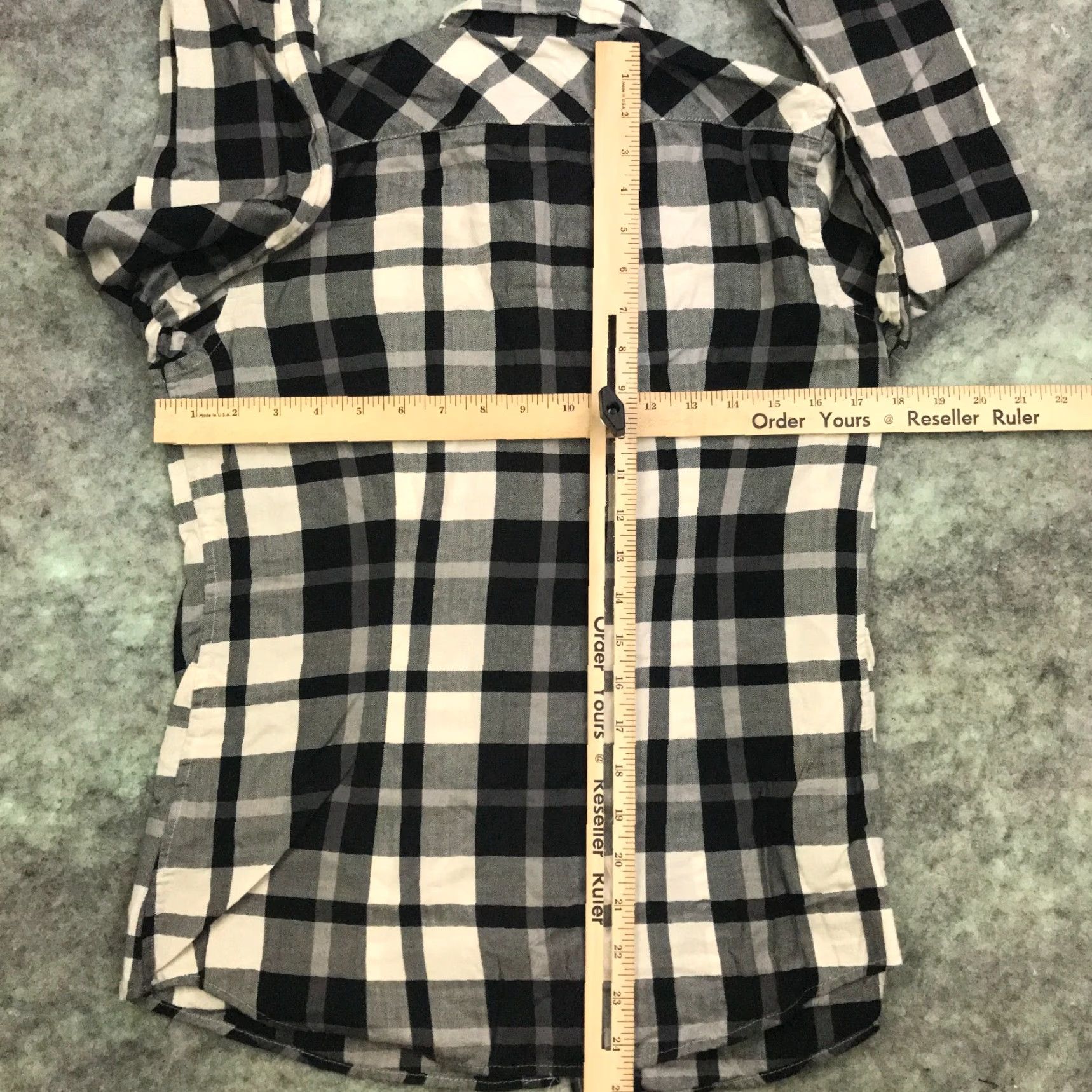 Banana Republic Banana Republic Shirt Womens Small Black Grey Plaid Button Up Top Soft-Wash Size S / US 4 / IT 40 - 7 Thumbnail