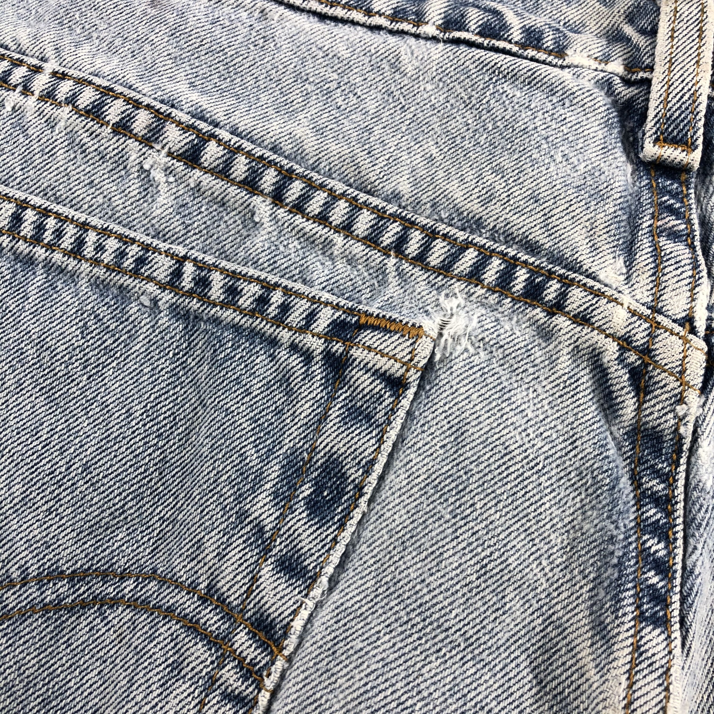 Levi's 90s Vintage Light Wash Levis 550 Jeans-J1684 Size US 39 - 9 Thumbnail