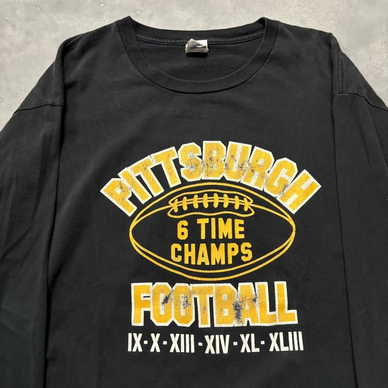 NFL × Vintage Crazy Vintage Y2K/2000s Faded Black Pittsburgh Steelers NFL Sports Graphic Longsleeve Tee! Size US XL / EU 56 / 4 - 2 Thumbnail