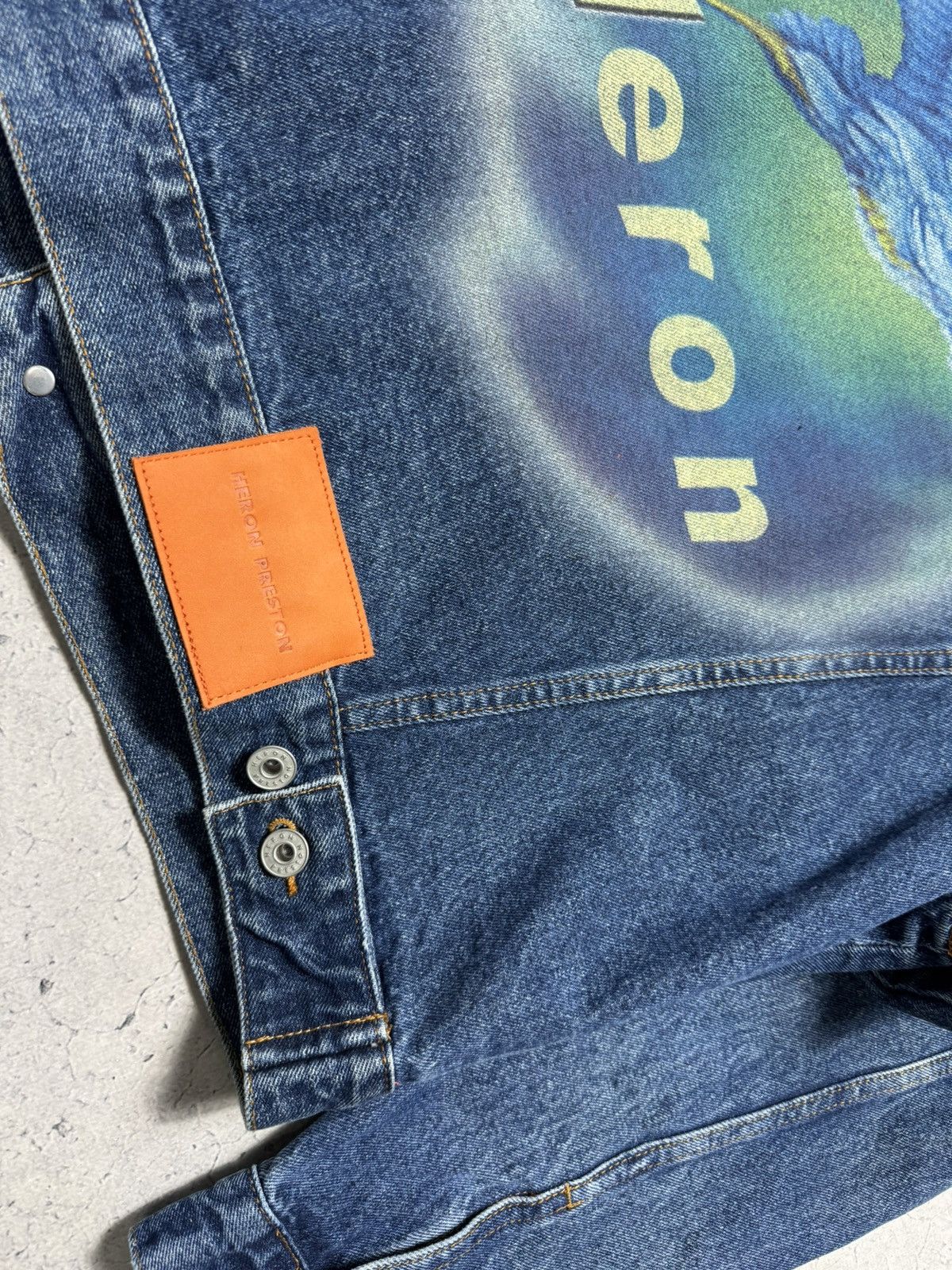 Heron Preston Heron Preston Big Logo Denim Bomber Jacket Size M Luxury Size US M / EU 48-50 / 2 - 13 Thumbnail
