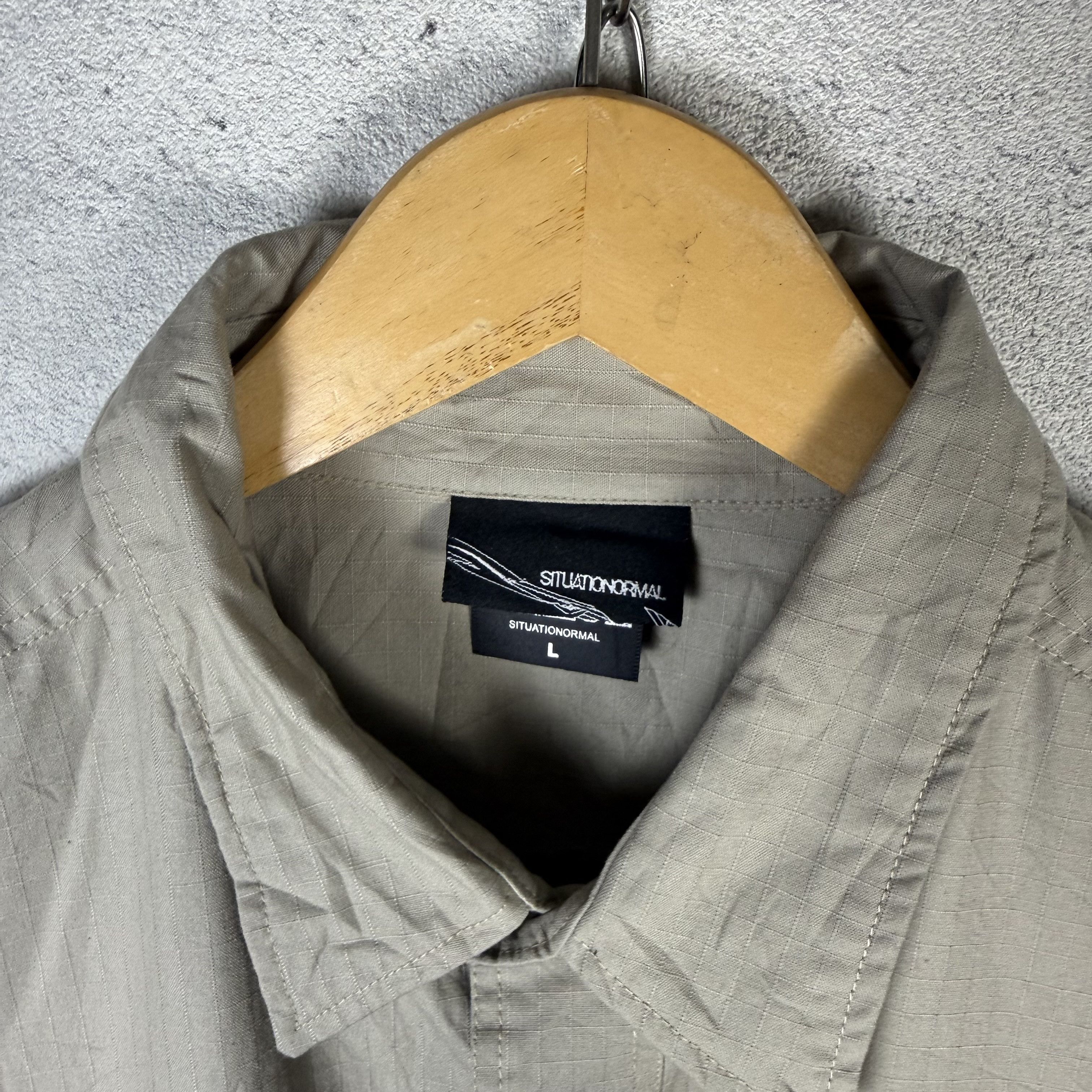 Japanese Brand Situationormal Utility Multi Pocket Shirt Size US L / EU 52-54 / 3 - 4 Thumbnail