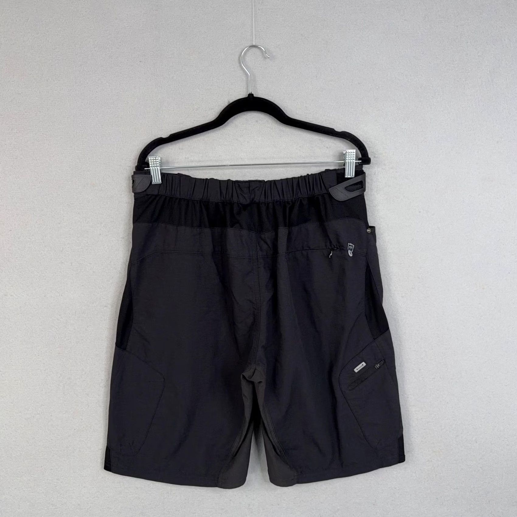 Vintage ZOIC Shorts Mens XL Black Cycling Mountain Bike Zip Pockets Adjustable MTB Cargo Size US 36 / EU 52 - 6 Thumbnail