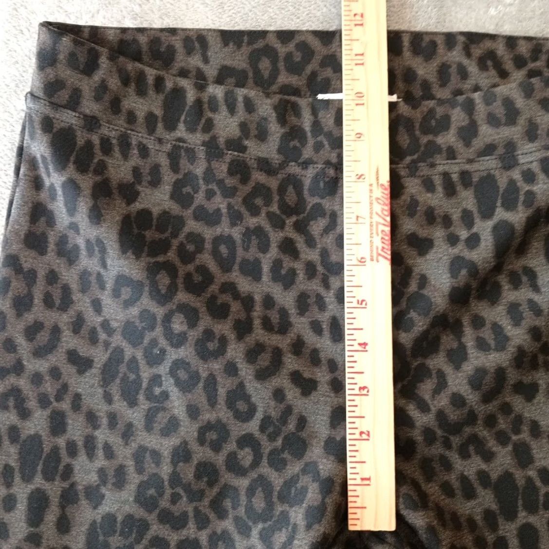 Calvin Klein Calvin Klein Ankle Pants Womens Medium Black Gray Animal Print Pull On Skinny Size 32" / US 10 / IT 46 - 4 Thumbnail