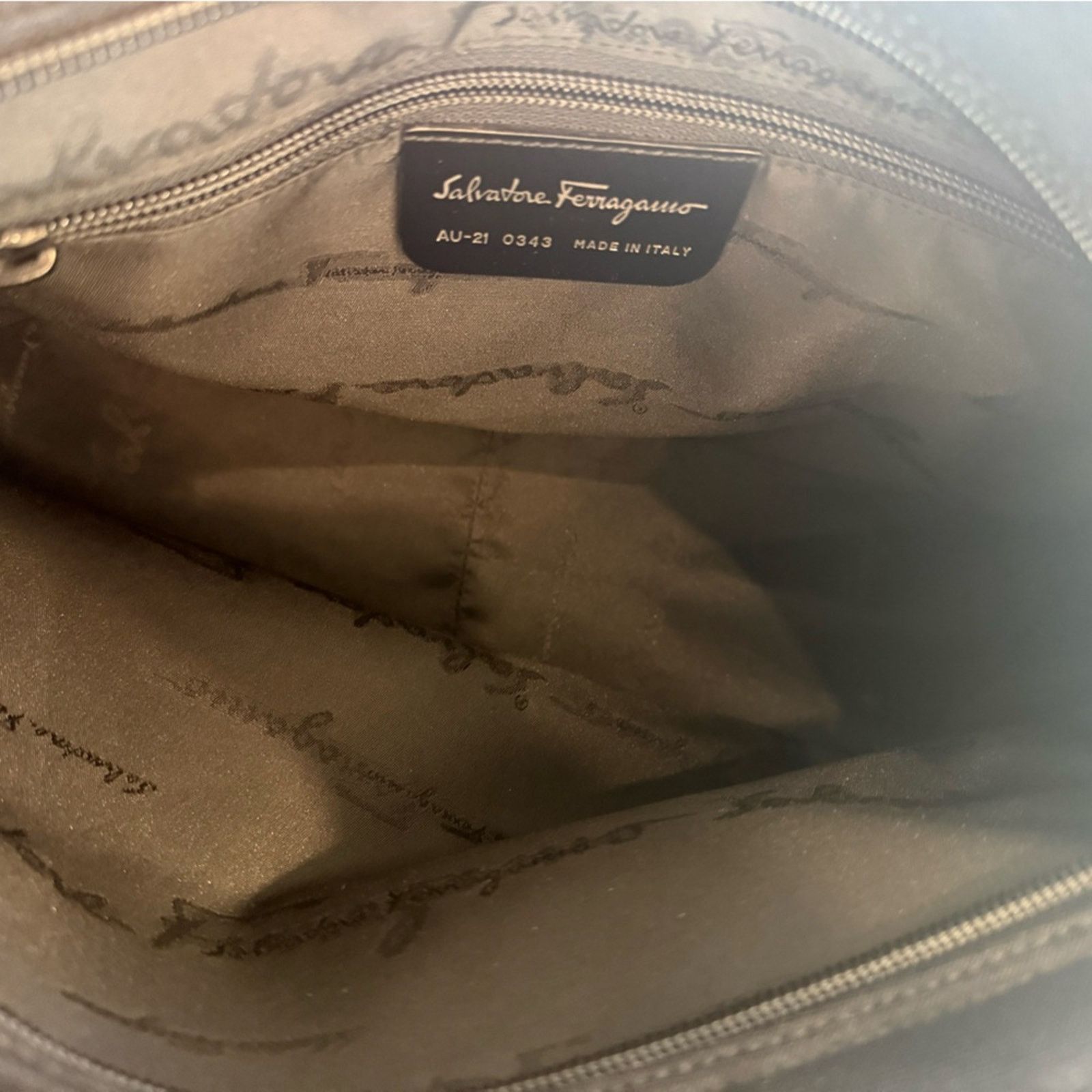 Salvatore Ferragamo Salvatore Ferragamo Black Tote w/Card & Dustbag Size ONE SIZE - 10 Thumbnail