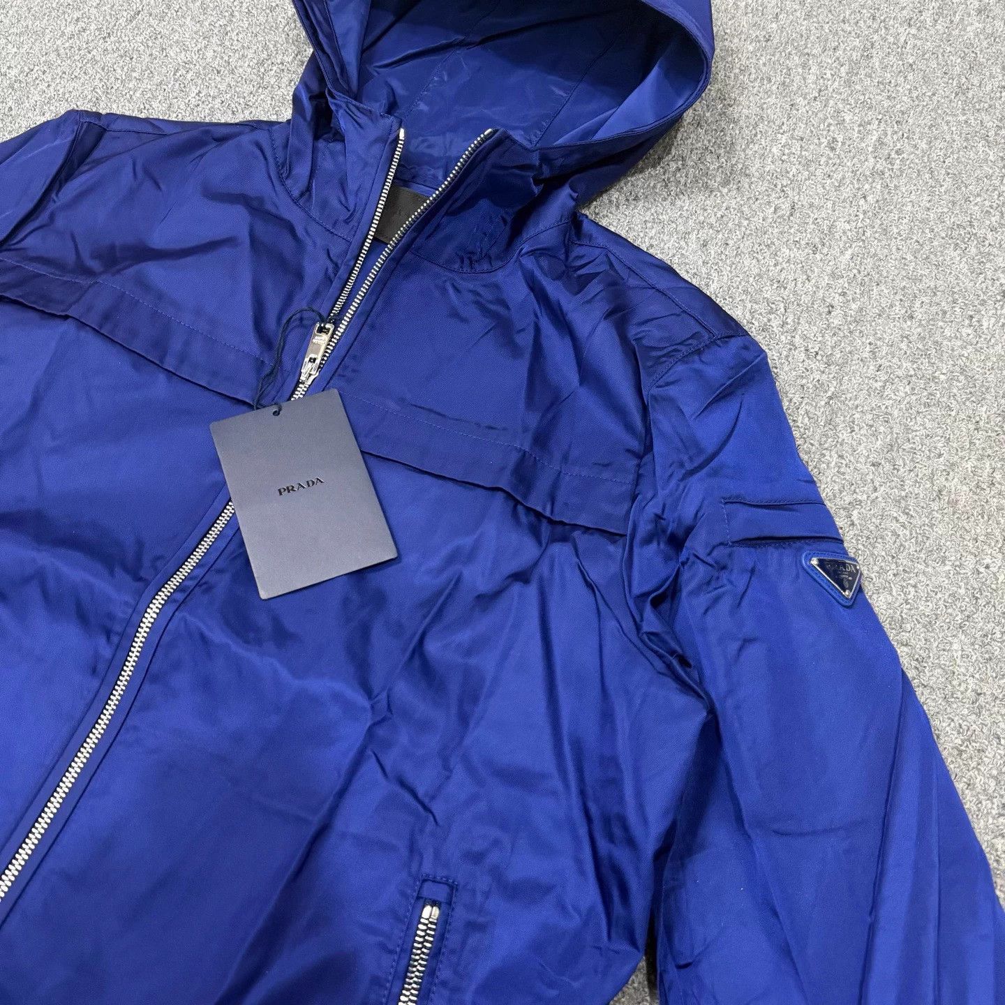 Prada Prada Blue Triangle Logo Recycled Nylon Unworn 52 Jacket Size US L / EU 52-54 / 3 - 3 Thumbnail