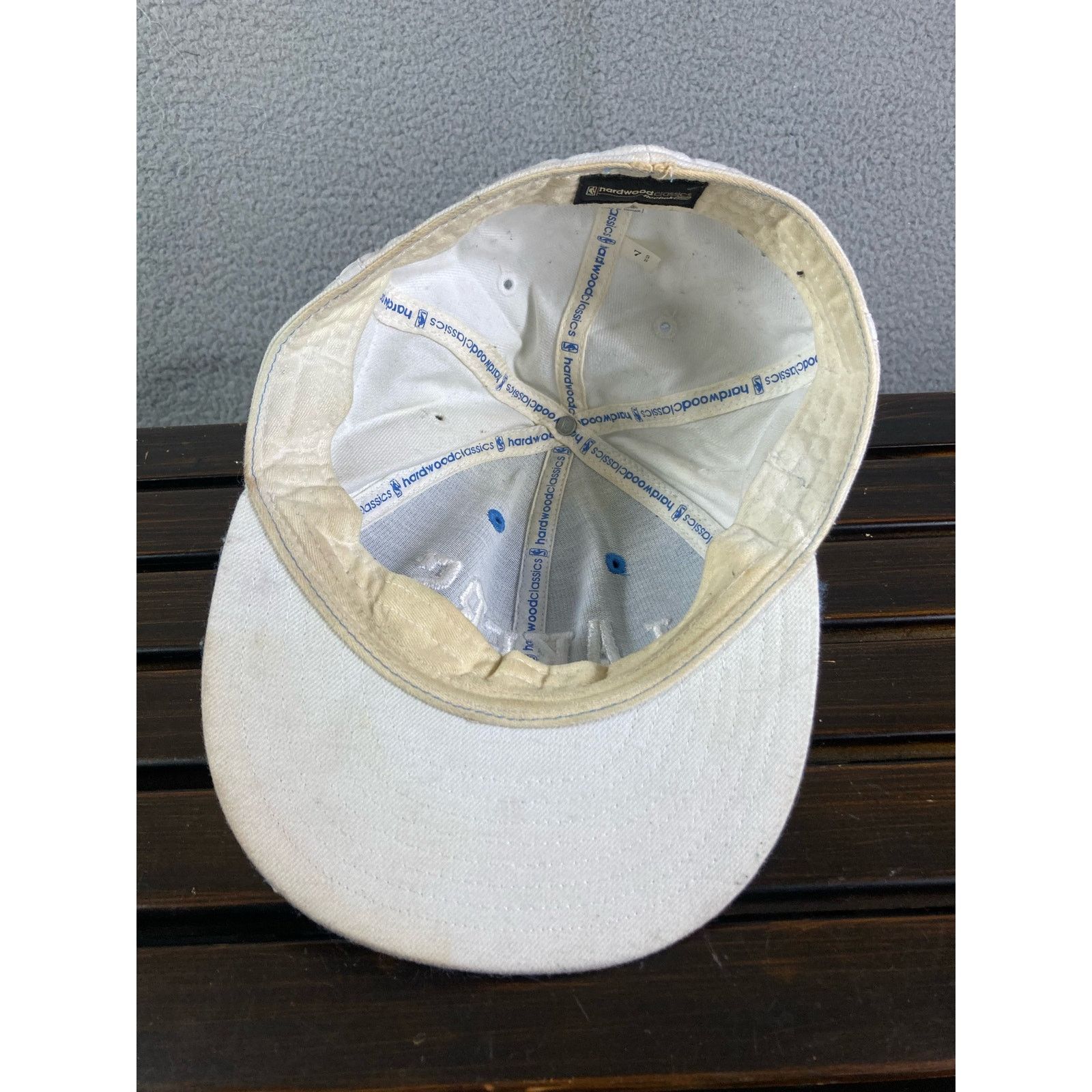 Reebok Los Angeles Lakers Fitted Hat Cap Mens Cap 7-5/8 Era 1959-60 Size ONE SIZE - 6 Thumbnail