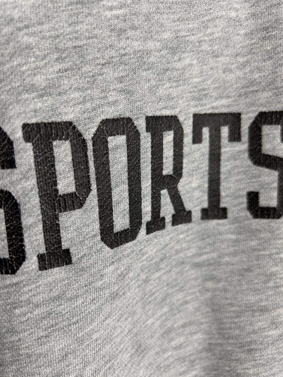 Nike 00s Vintage Nike Sportswear Y2K Center Logo Sweatshirt Size US M / EU 48-50 / 2 - 4 Thumbnail