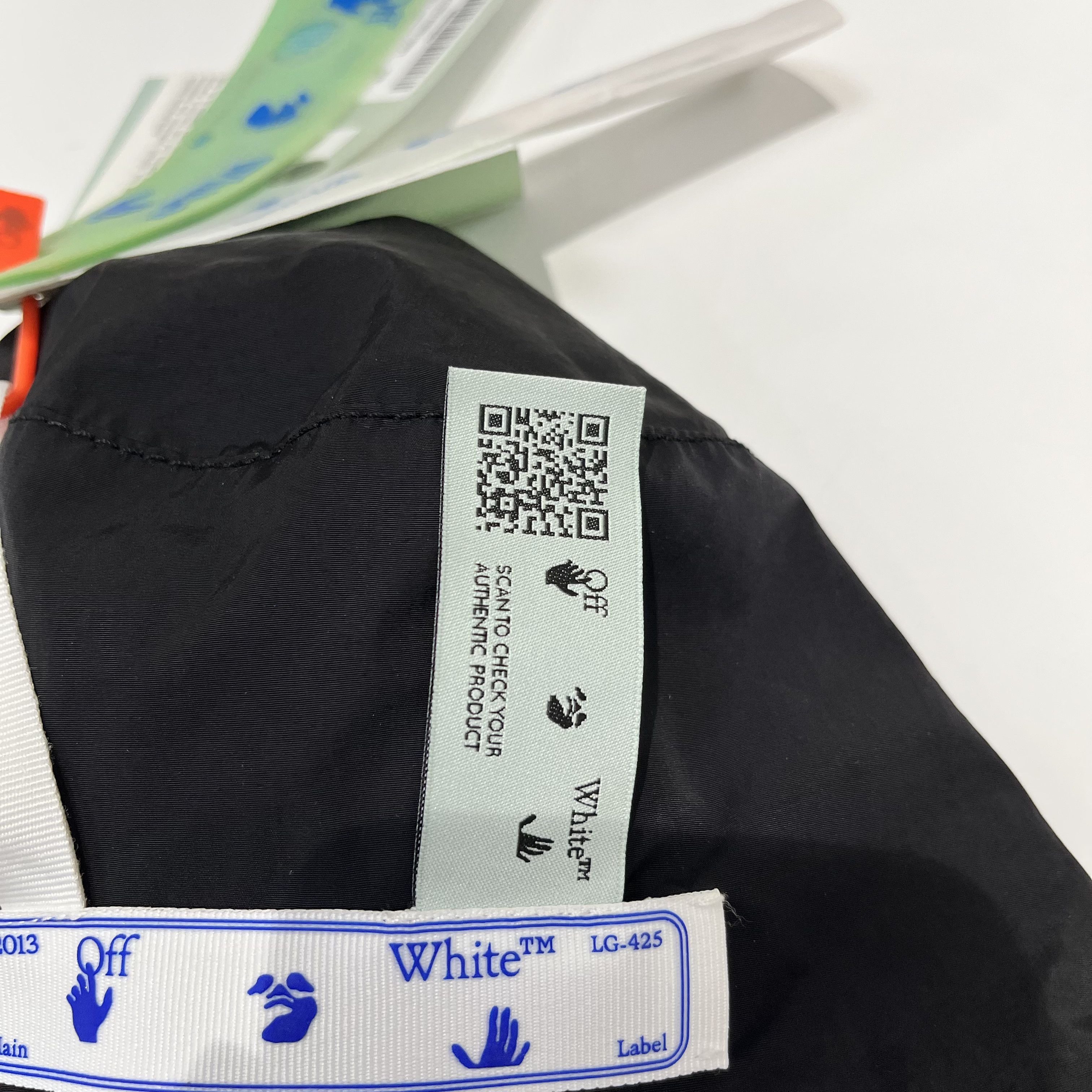 Off-White Off-White x Browns 50 Camouflage Print Bucket Hat Size ONE SIZE - 11 Thumbnail