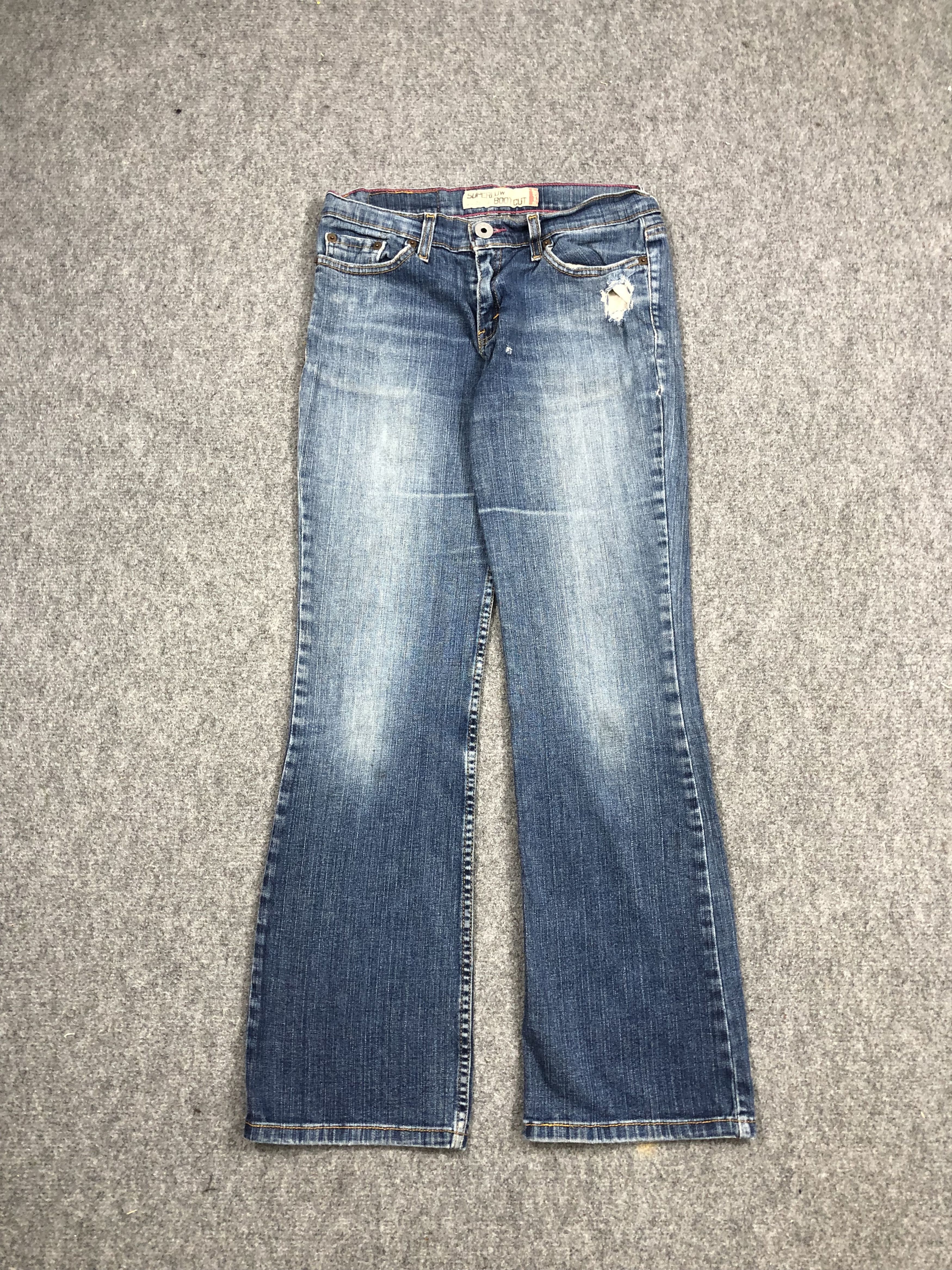 Levi's Vintage Levis 518 Superlow Bootcut Jeans DPP0021 Size US 28 / EU 44 - 1 Thumbnail