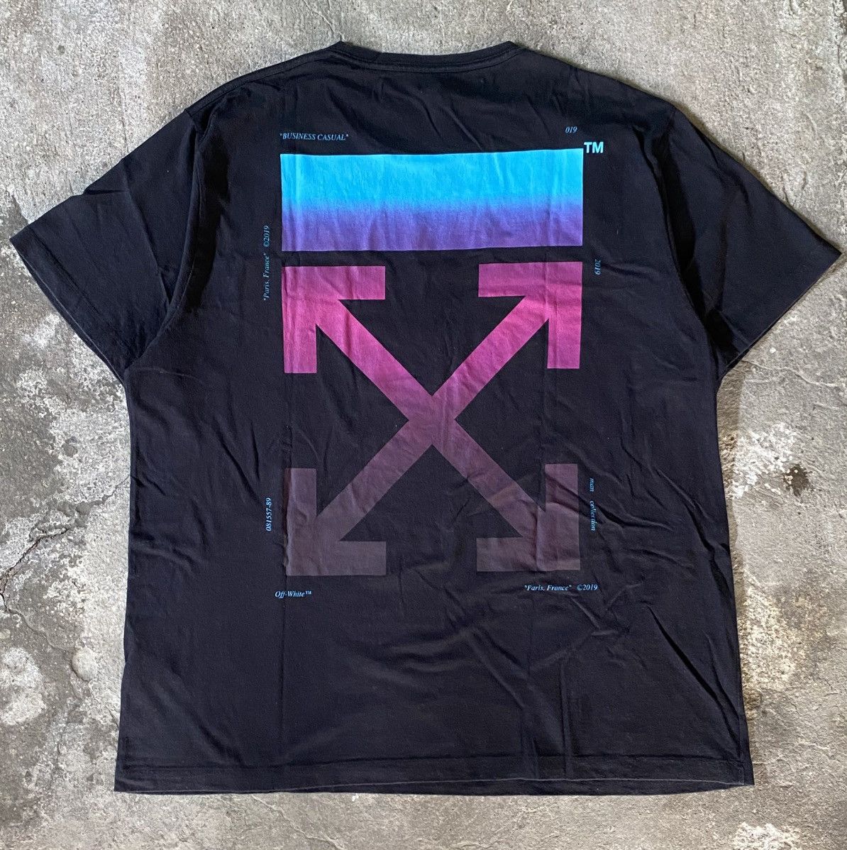 Off-White Off-White S/S18 Gradient Arrow T-Shirt Size US M / EU 48-50 / 2 - 2 Thumbnail