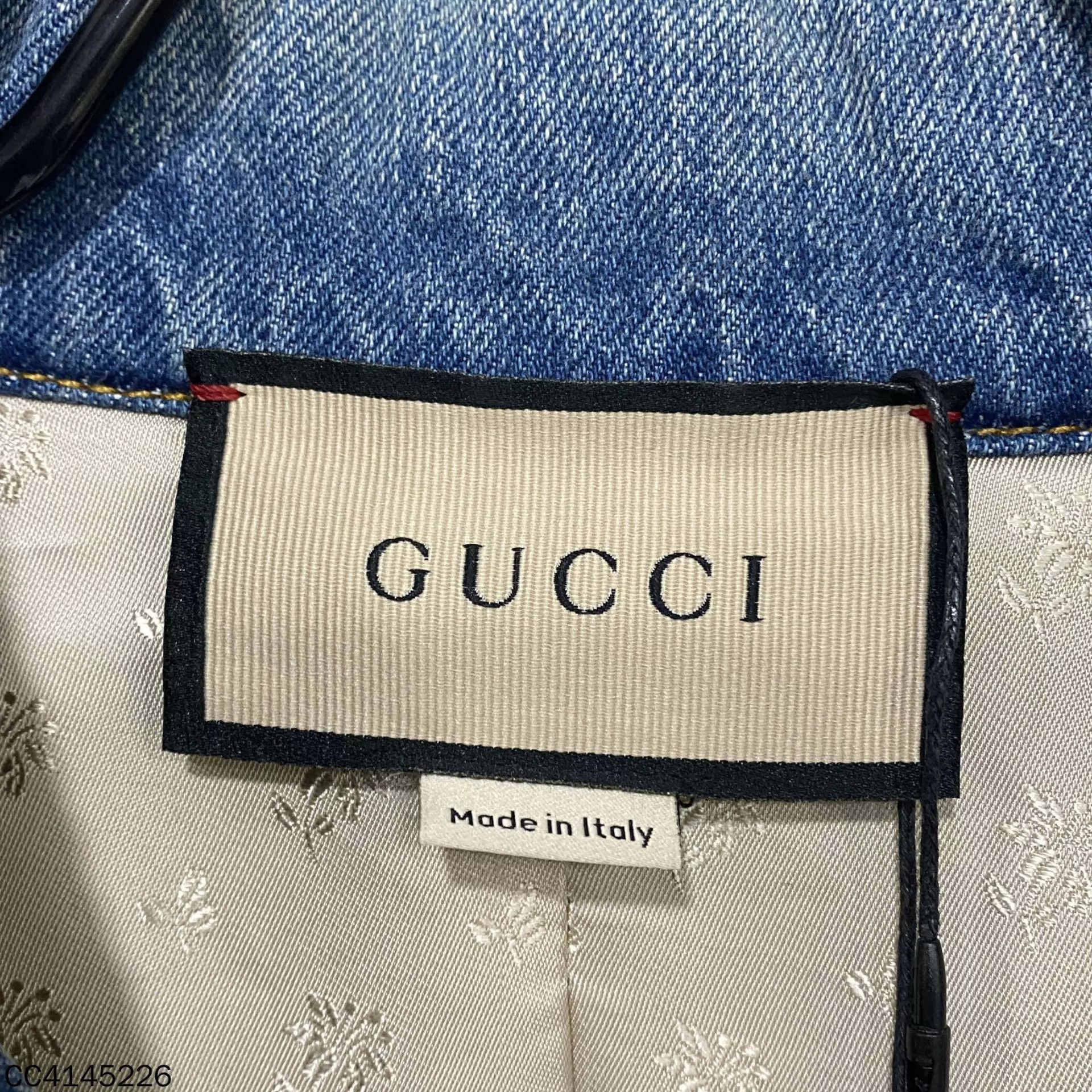 Gucci Gucci Gold Button Washed Thick Denim Jacket 36 Size XS / US 0-2 / IT 36-38 - 4 Thumbnail