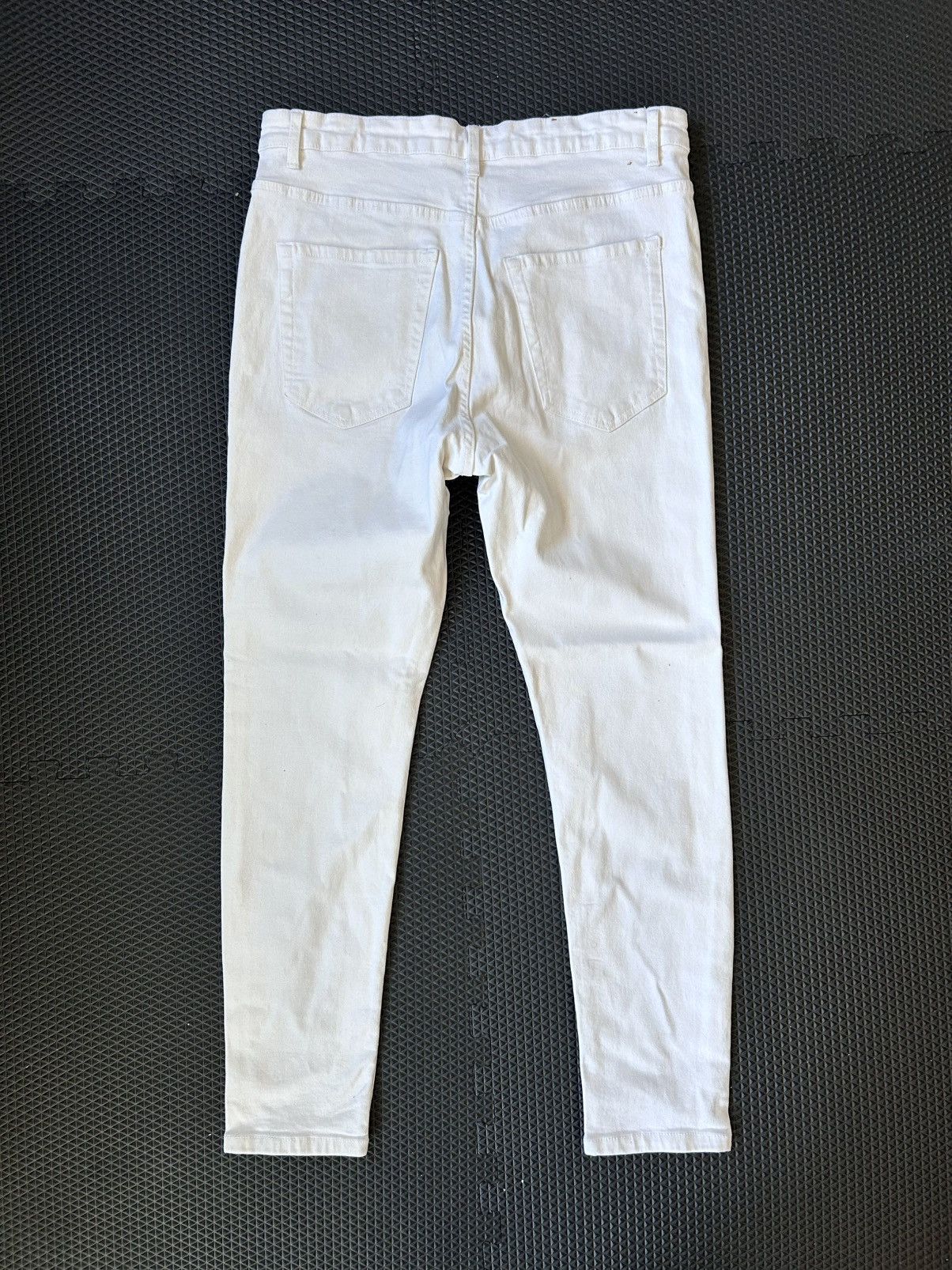 Pull & Bear White Denim Jeans (Pull&Bear) Size US 32 / EU 48 - 2 Thumbnail