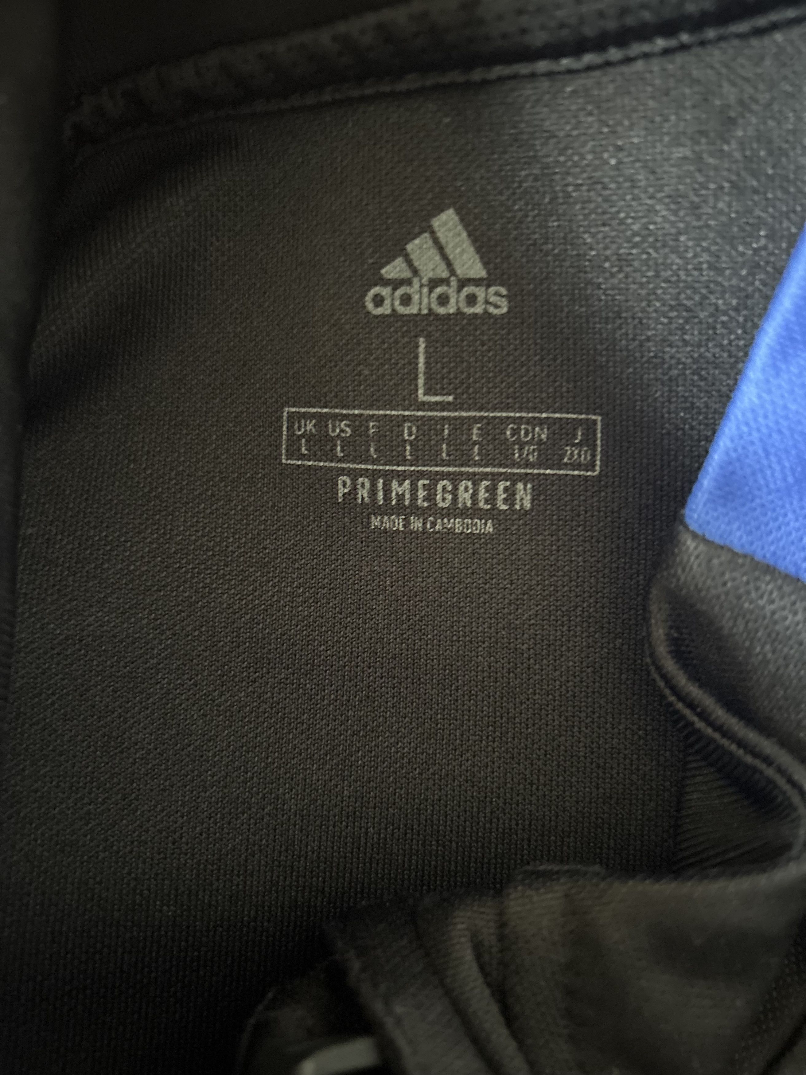 Adidas REAL MADRID F.C. Adidas - 2021 - 2022 - L - UNIQUE Size US L / EU 52-54 / 3 - 5 Thumbnail