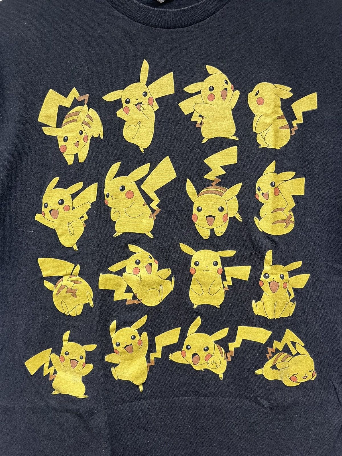 Pokemon Vintage Multi Pikachu Attack Form Tshirt Size US S / EU 44-46 / 1 - 2 Thumbnail