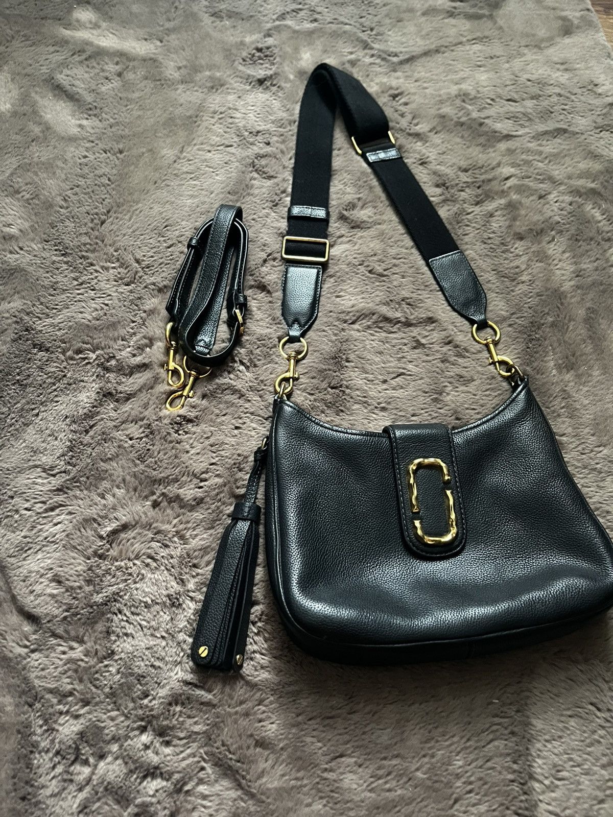 Marc Jacobs Marc Jacobs Leather Hobo Bag Black Gold Hardware 2 Straps Size ONE SIZE - 3 Thumbnail