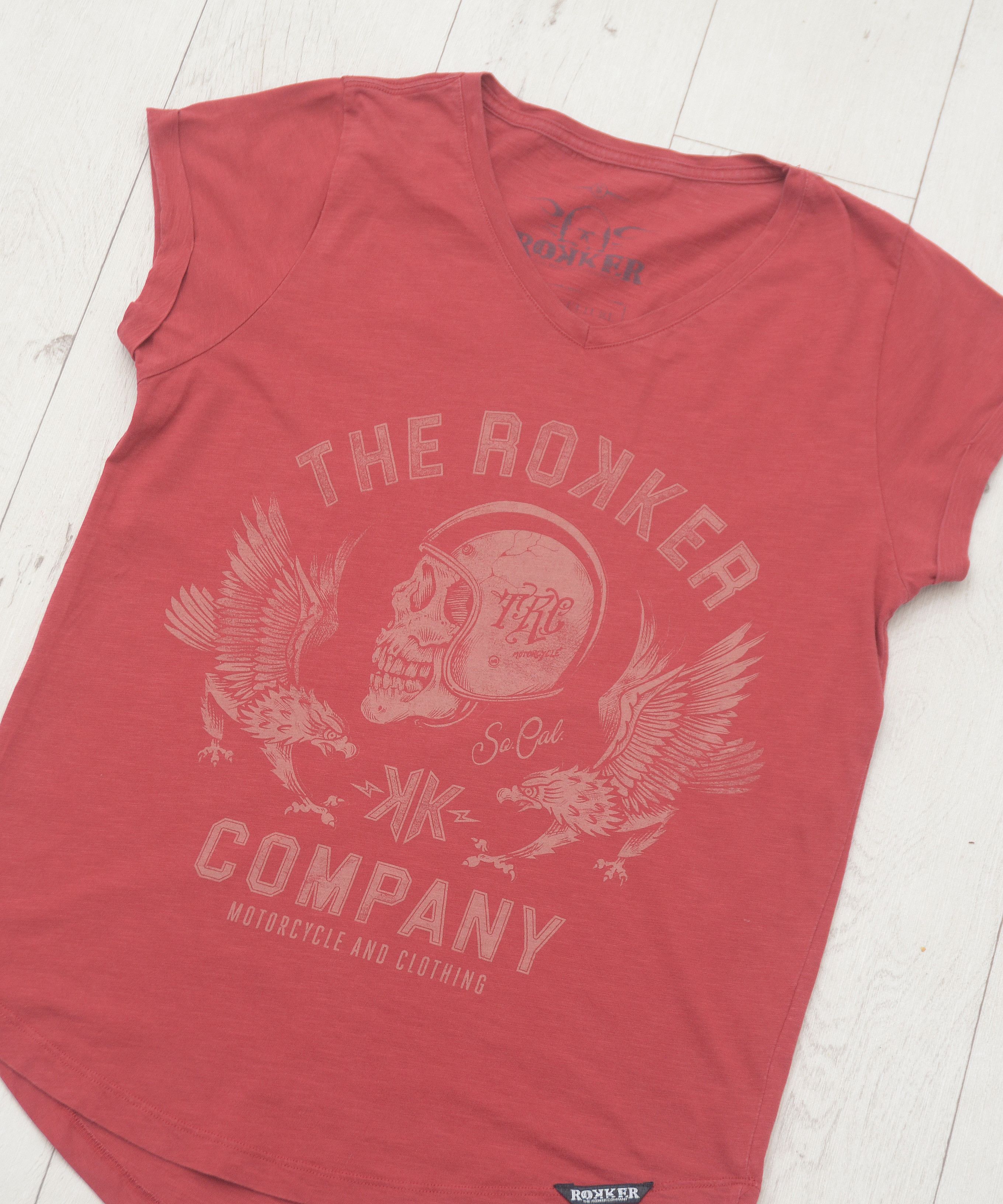 THE ROKKER COMPANY ROKKER Eagle Women’s Red V-Neck Skull T-Shirt sz S Size S / US 4 / IT 40 - 3 Thumbnail