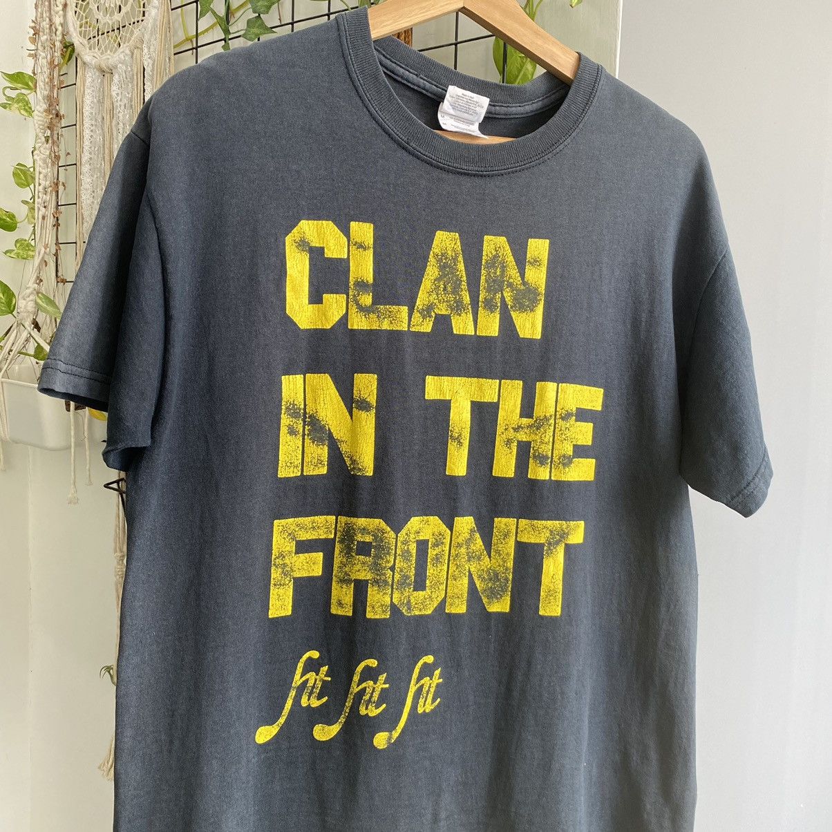 Vintage Thrashed Faded Vintage Y2K Clan In The Front ERD GRUNGE TEE Size US M / EU 48-50 / 2 - 3 Thumbnail