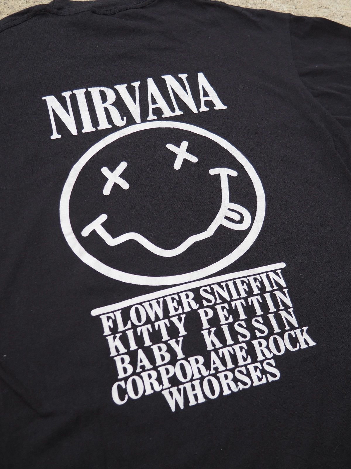 Vintage Vintage 90s Nirvana Bootleg Tee, Single Stitch – Size L Size US L / EU 52-54 / 3 - 6 Thumbnail