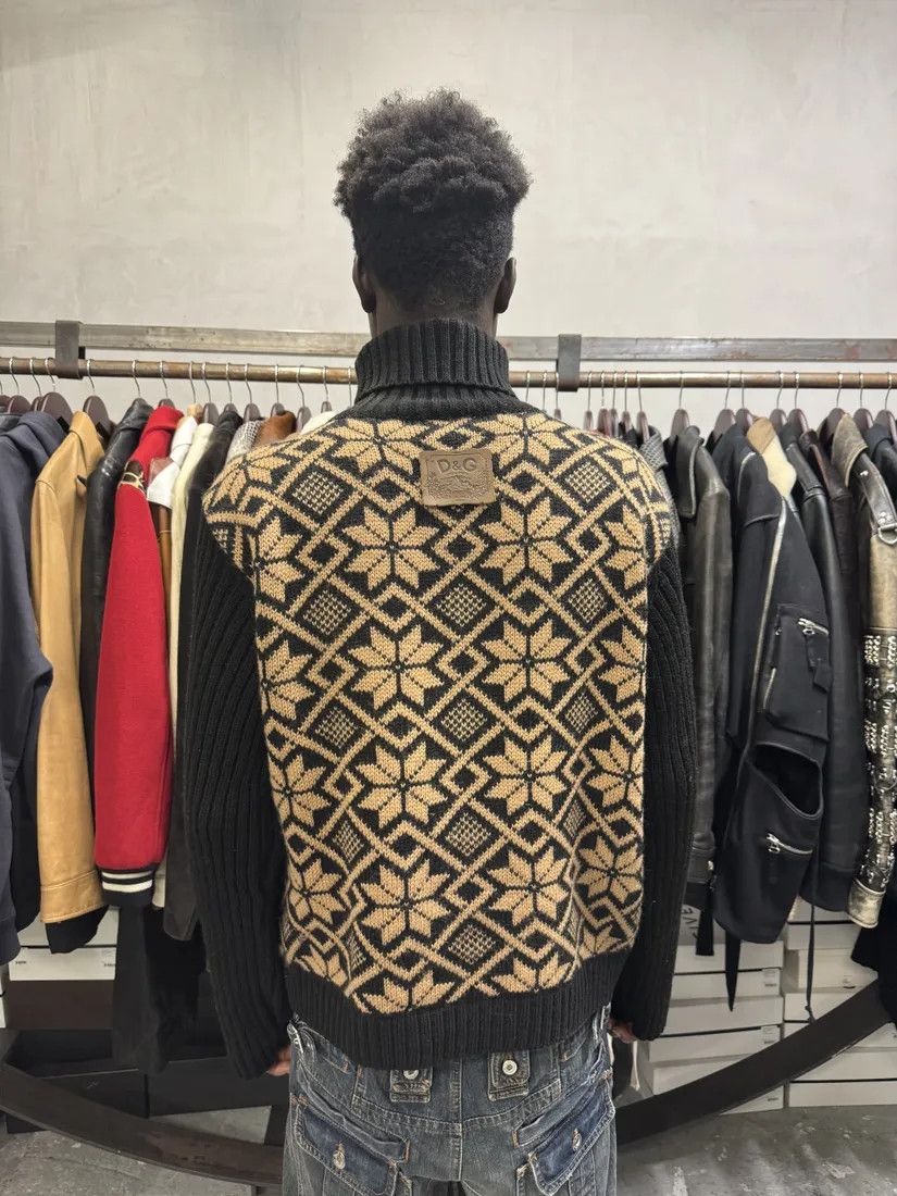Designer × Dolce & Gabbana × Vintage 1990s Dolce & Gabbana Black Mozaic Wool Turtleneck Size US M / EU 48-50 / 2 - 3 Thumbnail